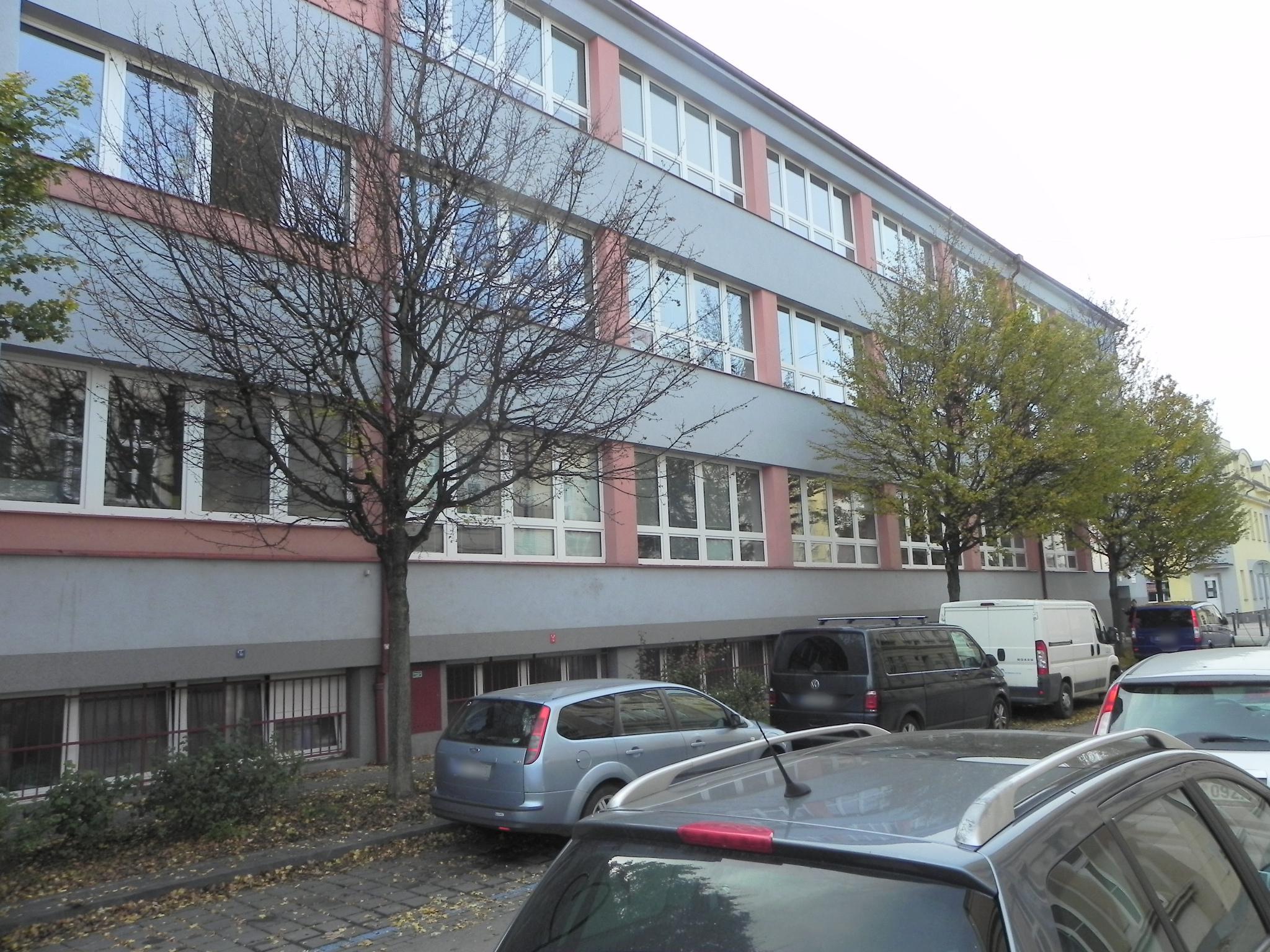 Gymnázium Brno, Elgartova foto 4