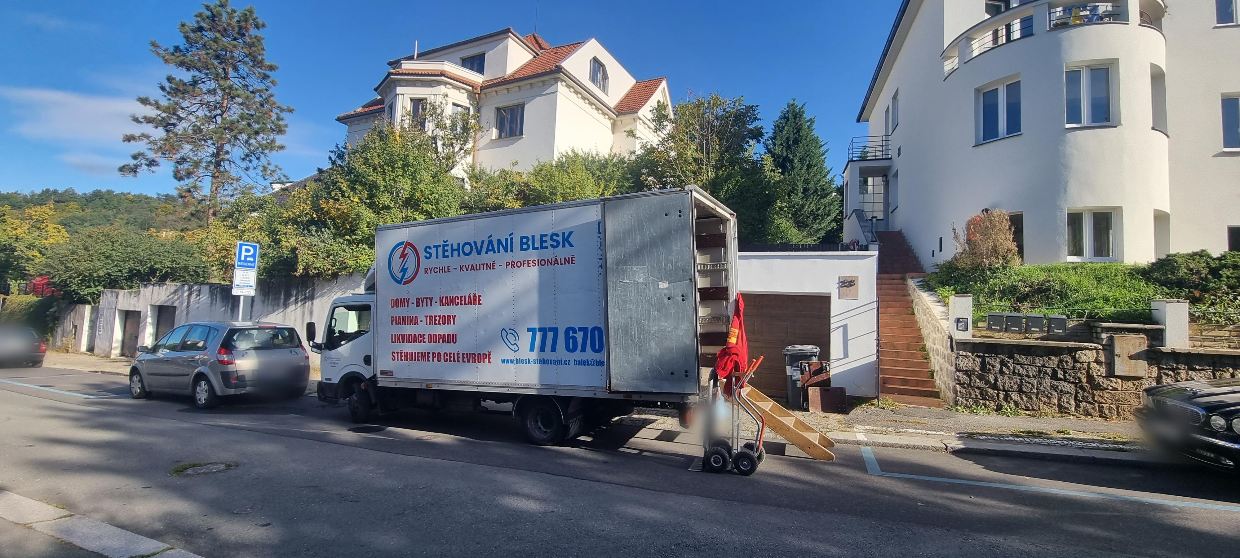 Stěhování Blesk - Vyklízecí služby foto 3
