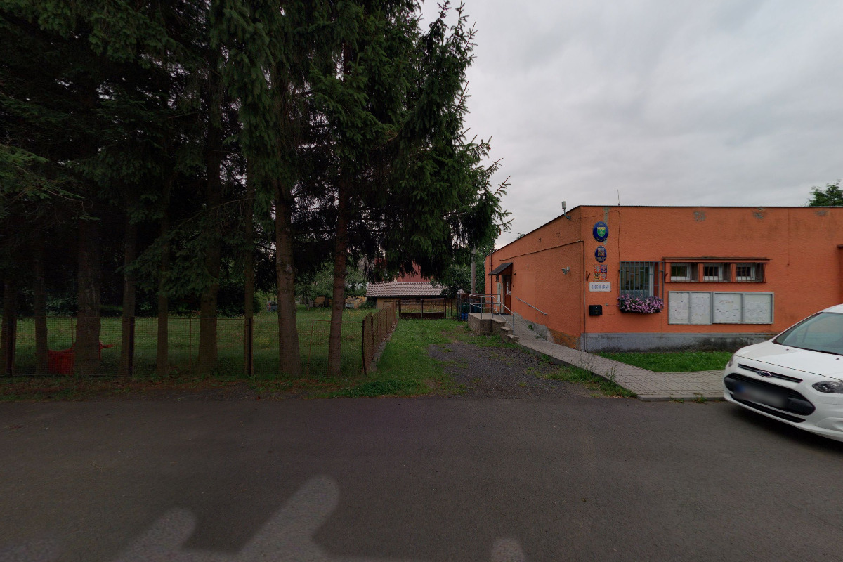 Čichalov - obecní úřad foto 3