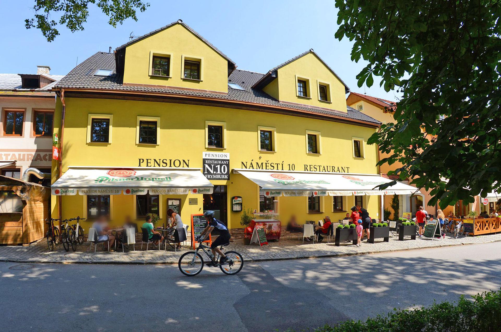 Restaurace N.10 Frymburk foto 6