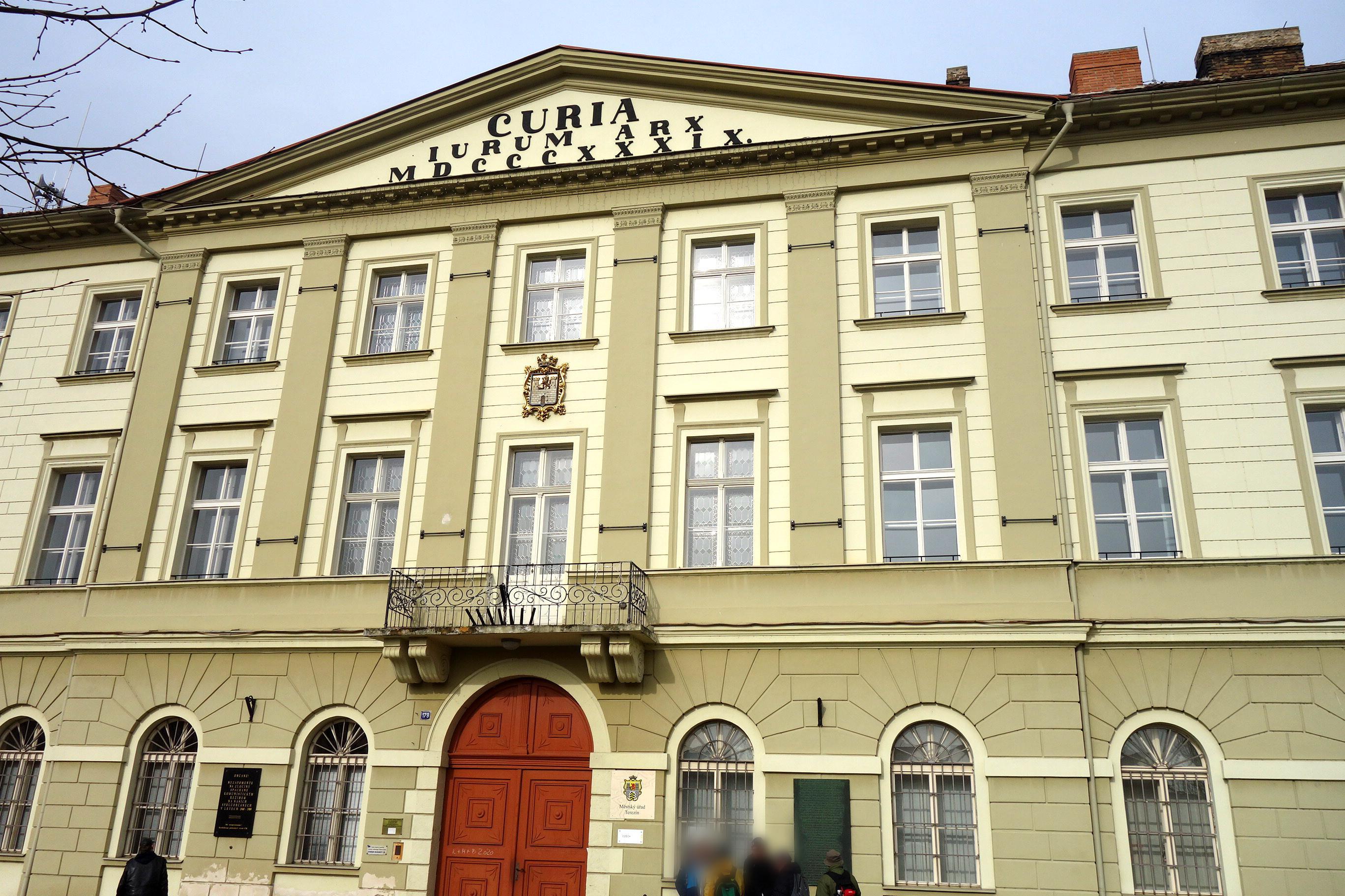 Terezín - městský úřad foto 5