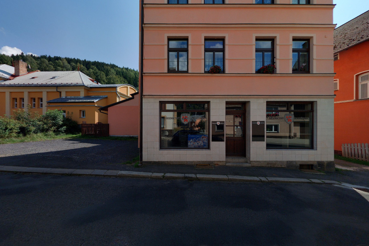 LAHŮDKY KRČMA, s.r.o.