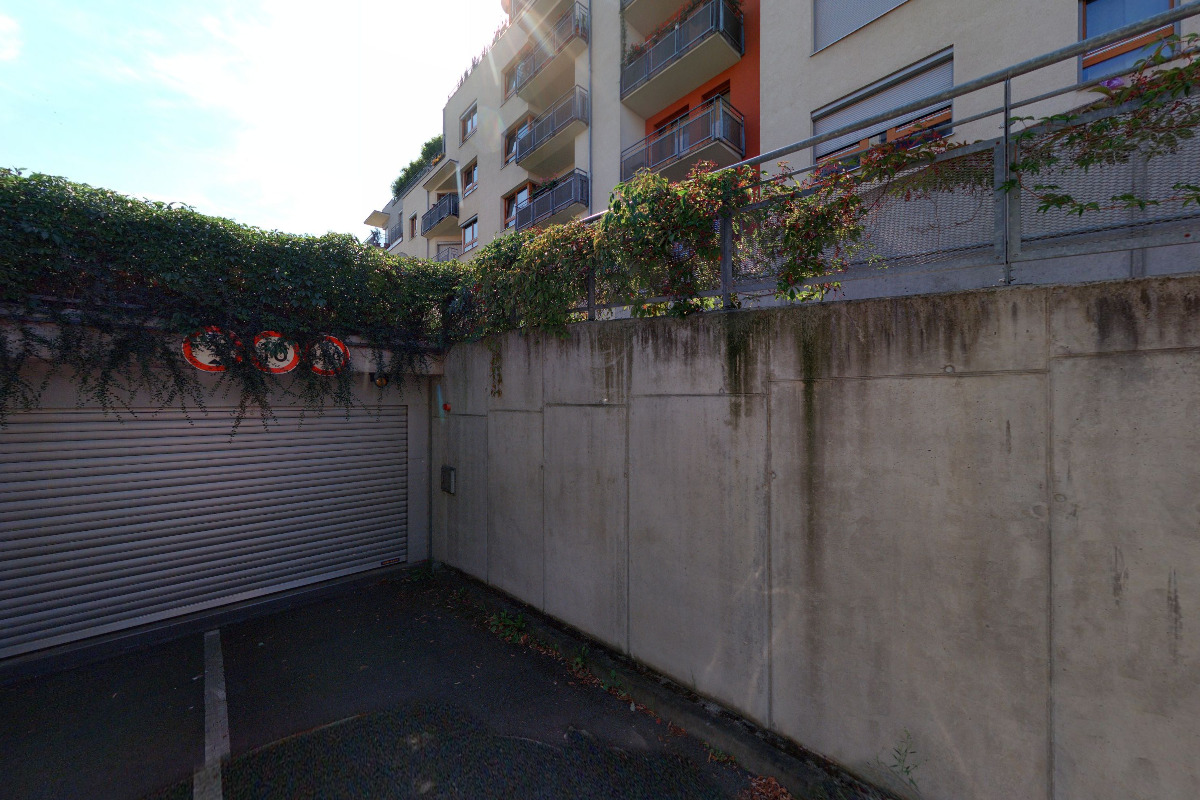 Ing. Natálie Dušková - realitní makléřka REMAX G8 Reality foto 2