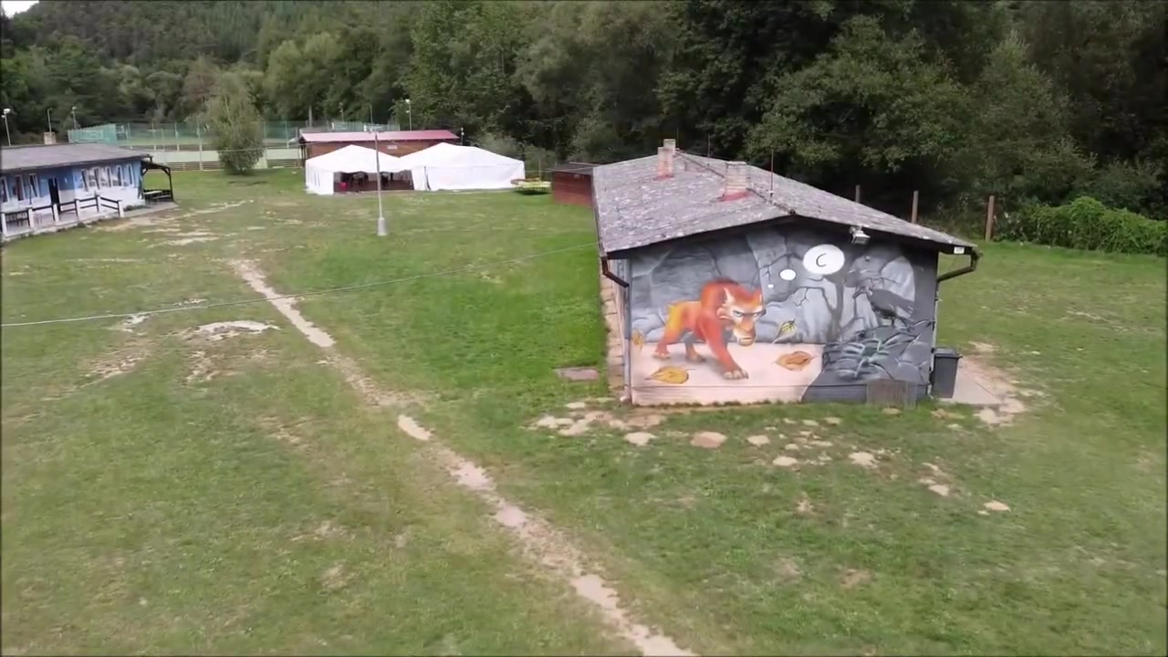 Dětský tábor - Máj (Rekreační středisko - Agentura HAUL) foto 2 (náhled videa)