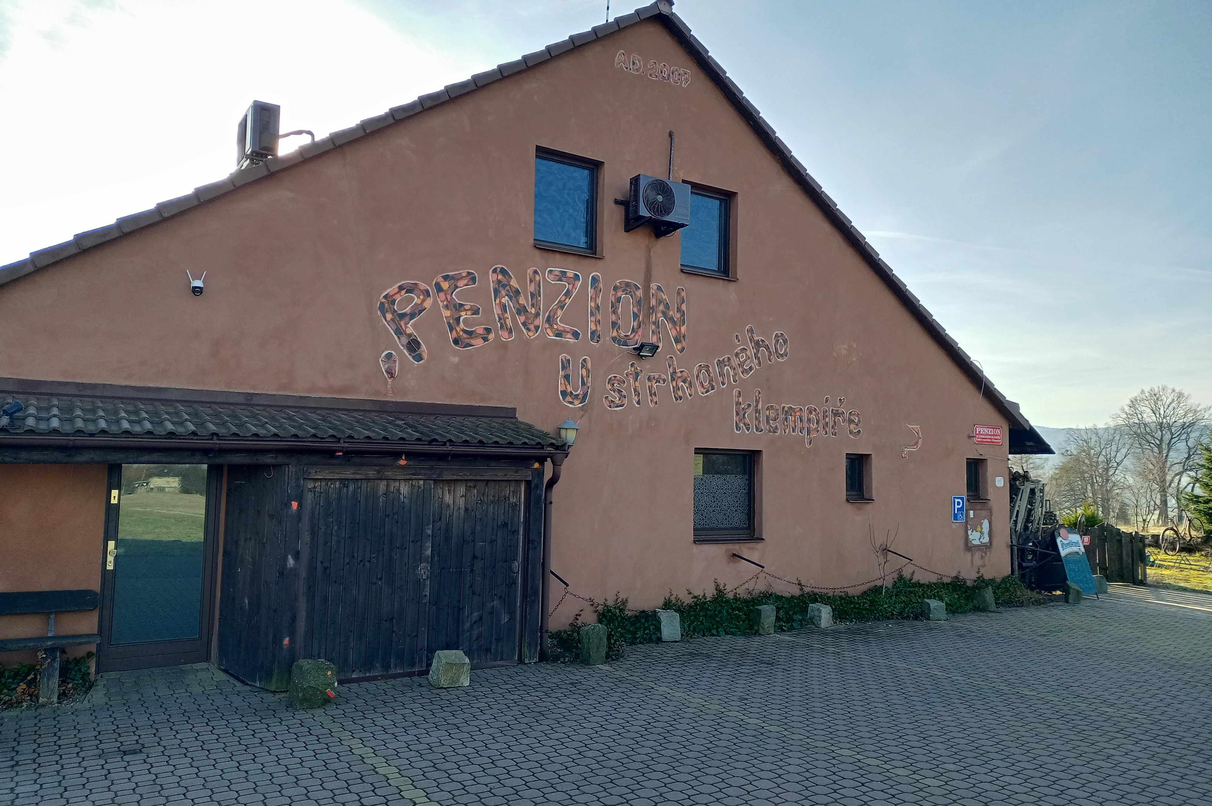 Restaurace U Strhaného klempíře