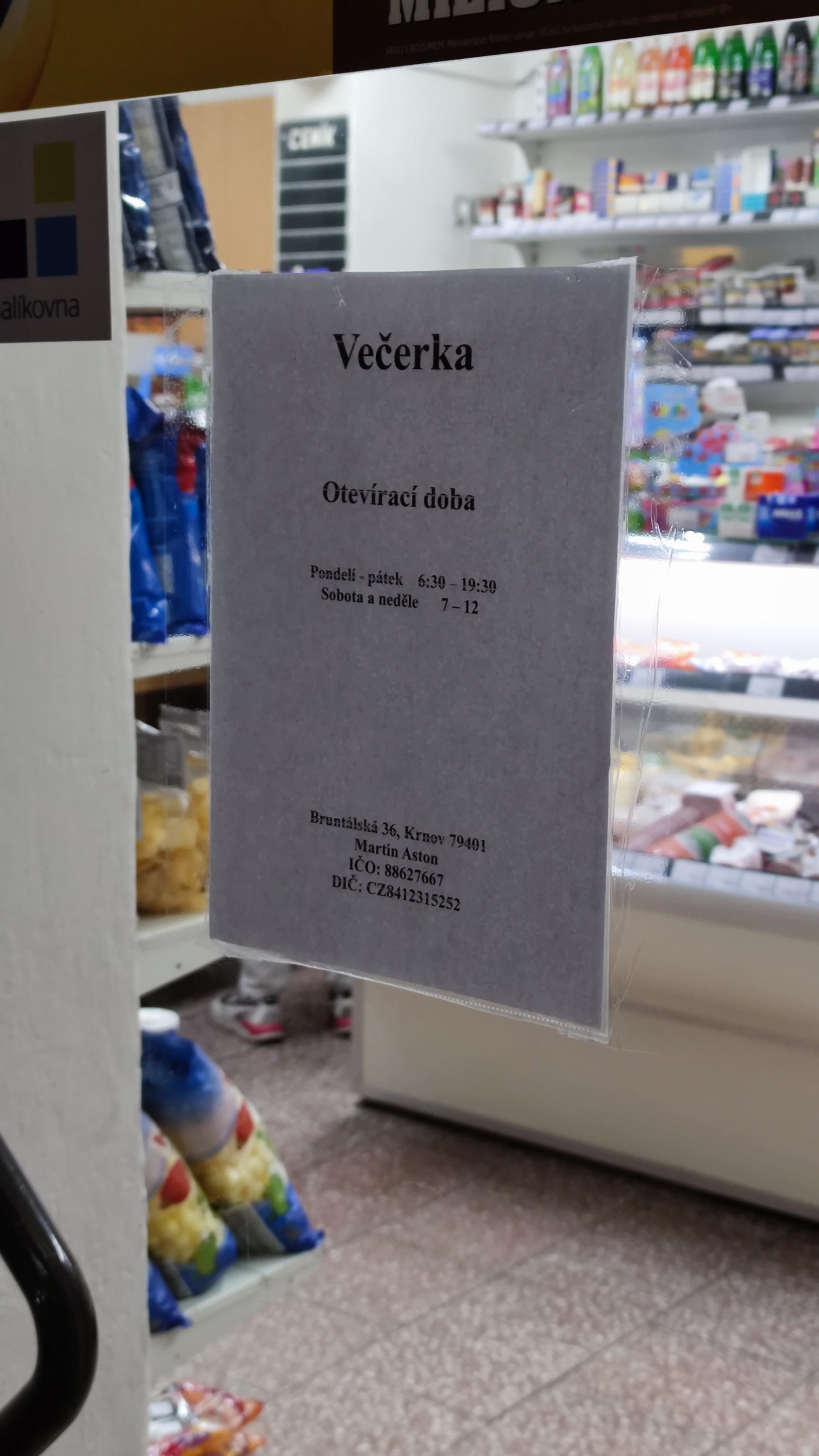 Večerka Kostelec foto 2