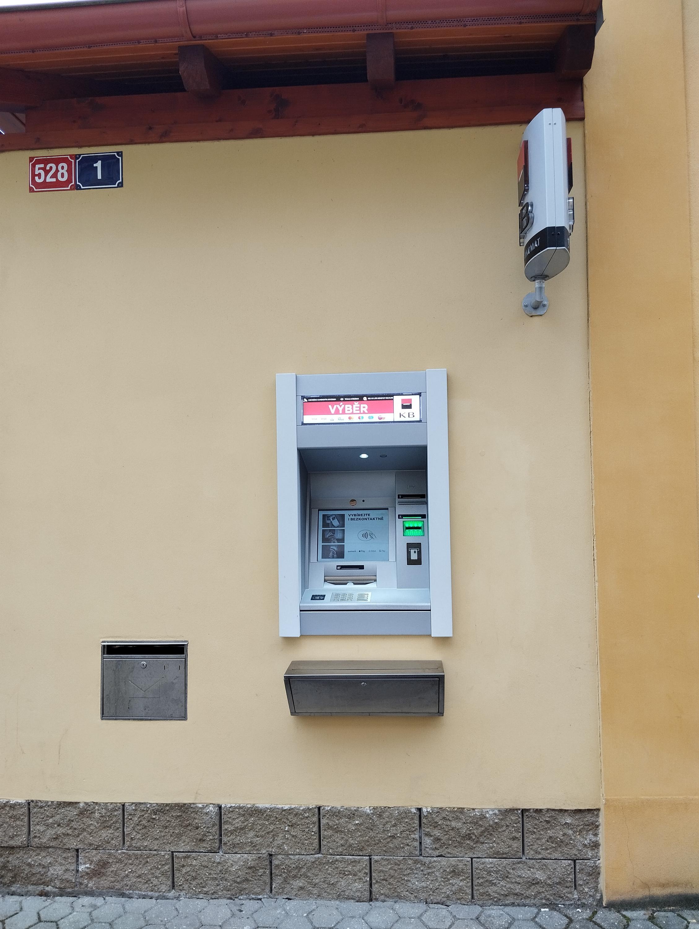 Bankomat Komerční banky foto 2