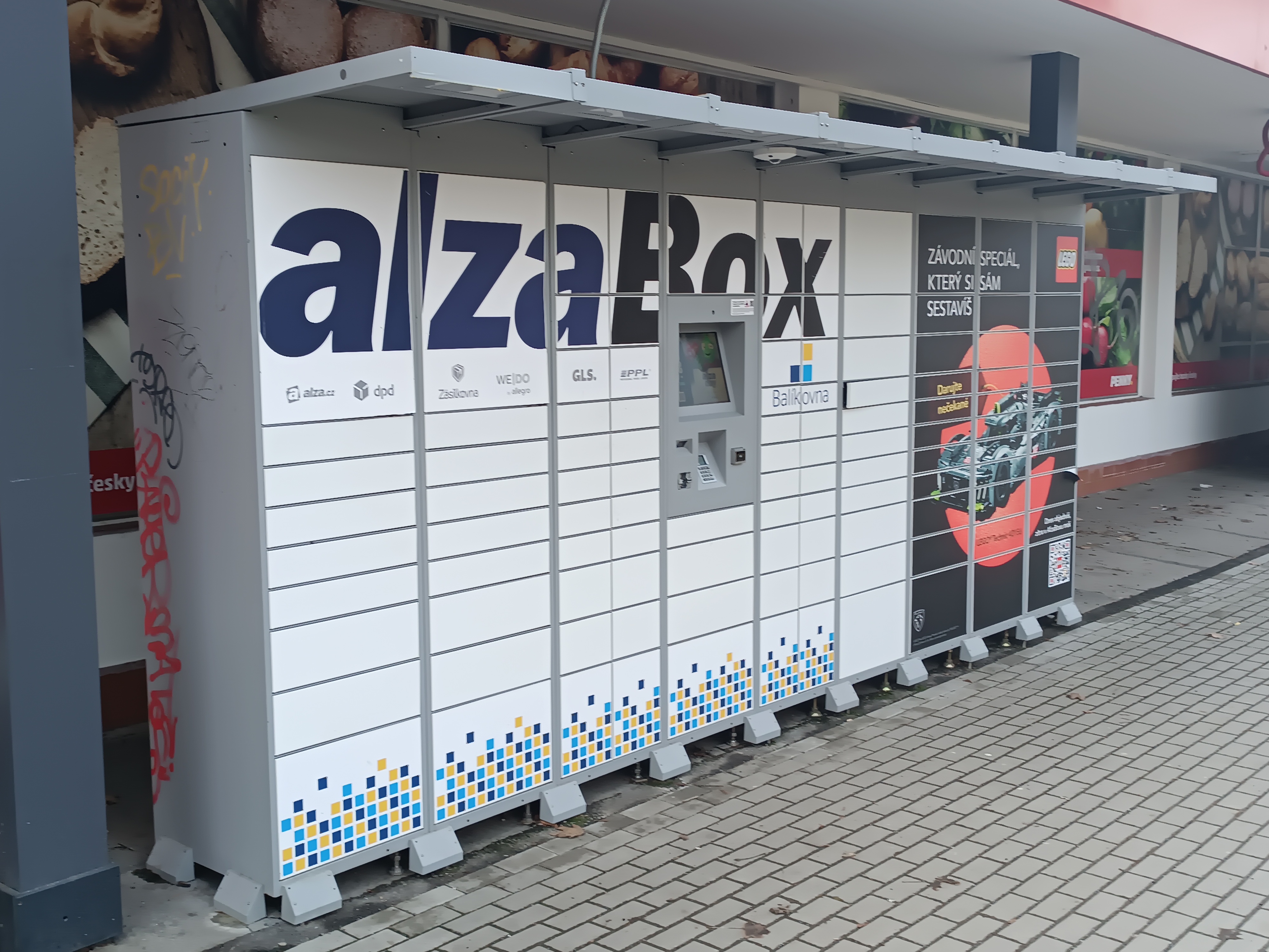 AlzaBox foto 2