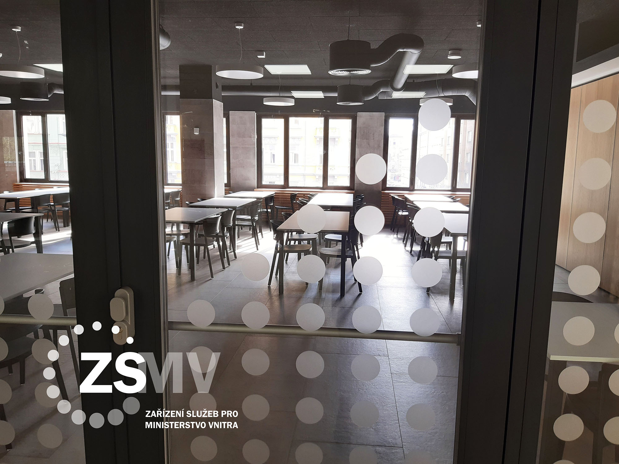 Jídelna - Zařízení služeb pro Ministerstvo vnitra foto 4