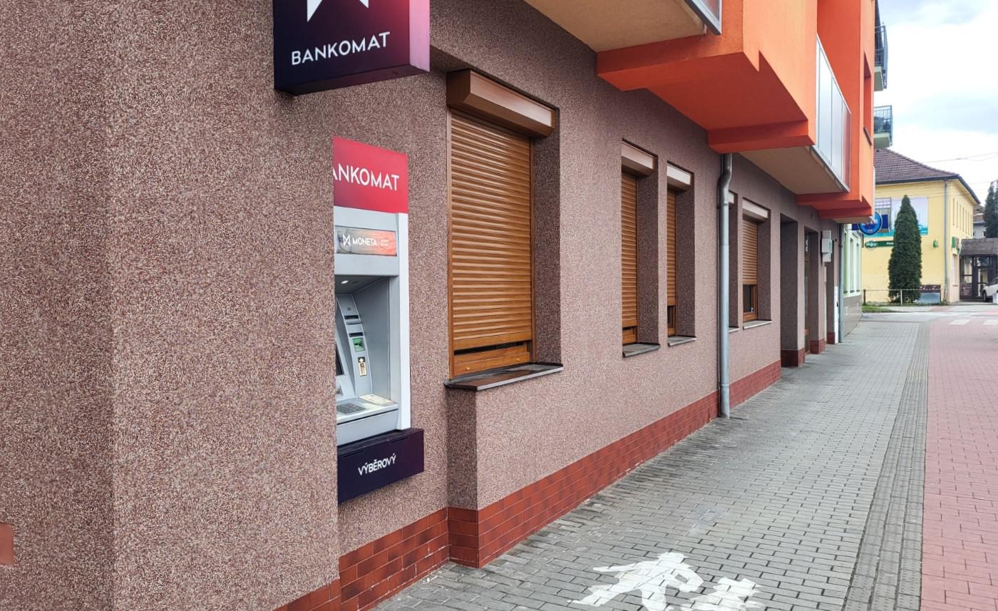 Bankomat MONETA Money Bank foto 4