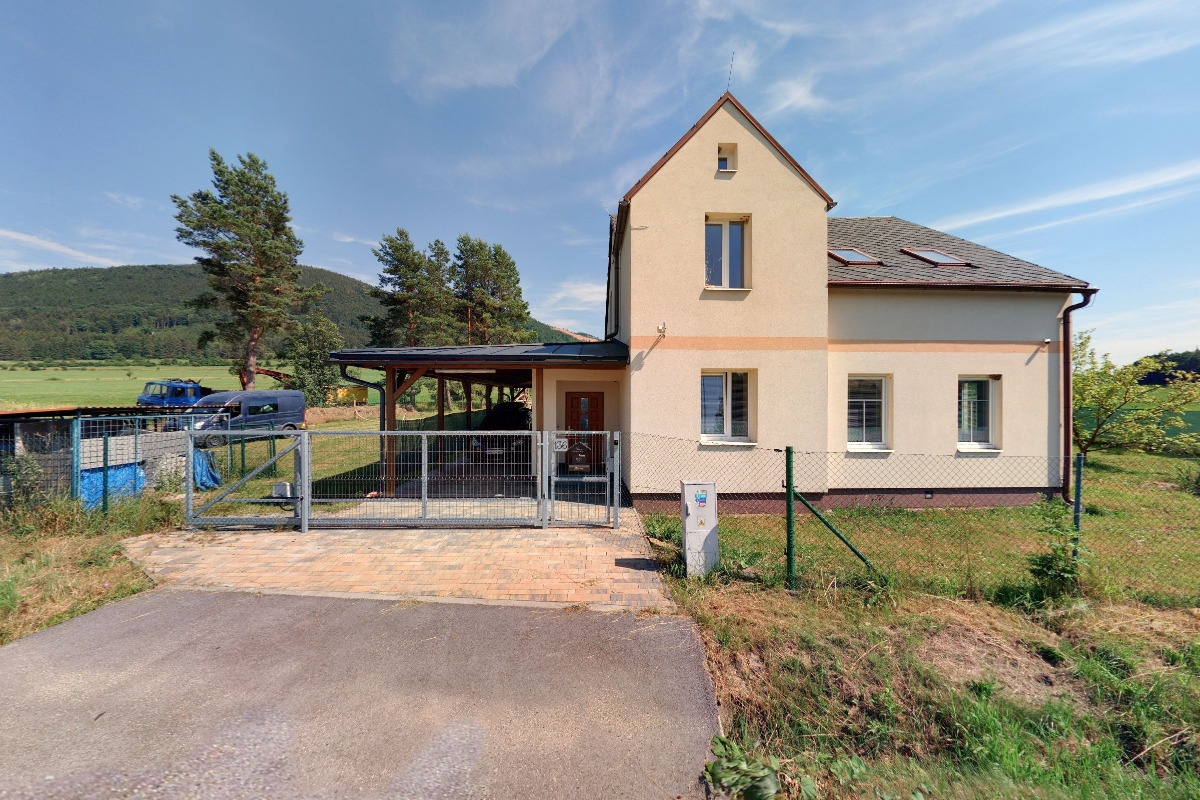 Ing. Zdeňka Kubíček Martinková - realitní makléřka foto 2