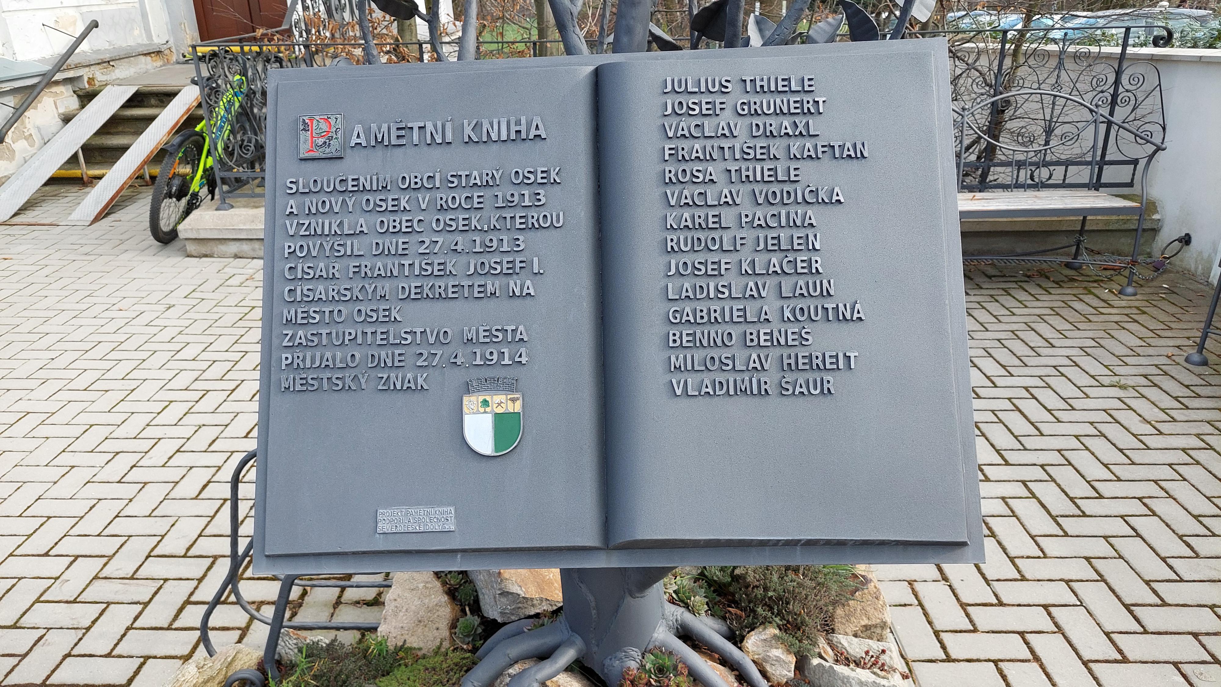 Městská knihovna Osek foto 4
