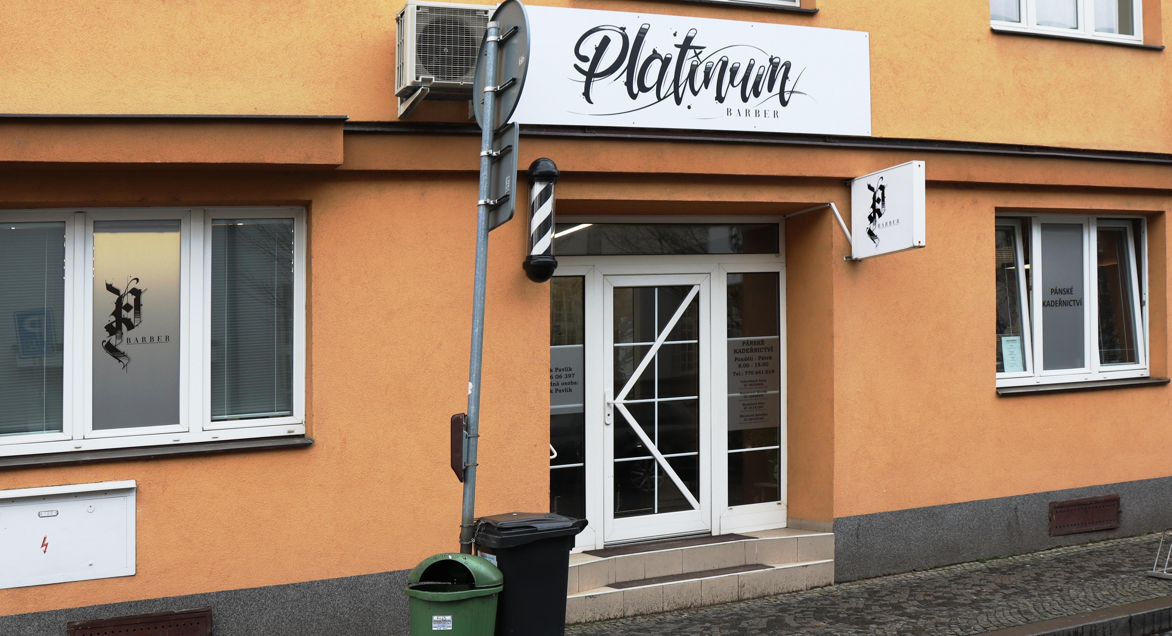 Platinum barber shop foto 2