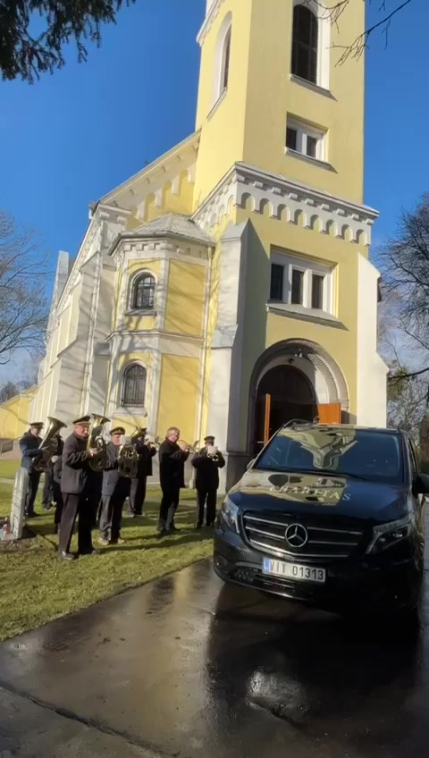 Vítězslav Dernický pohřební ústav CHARITAS foto 2 (náhled videa)