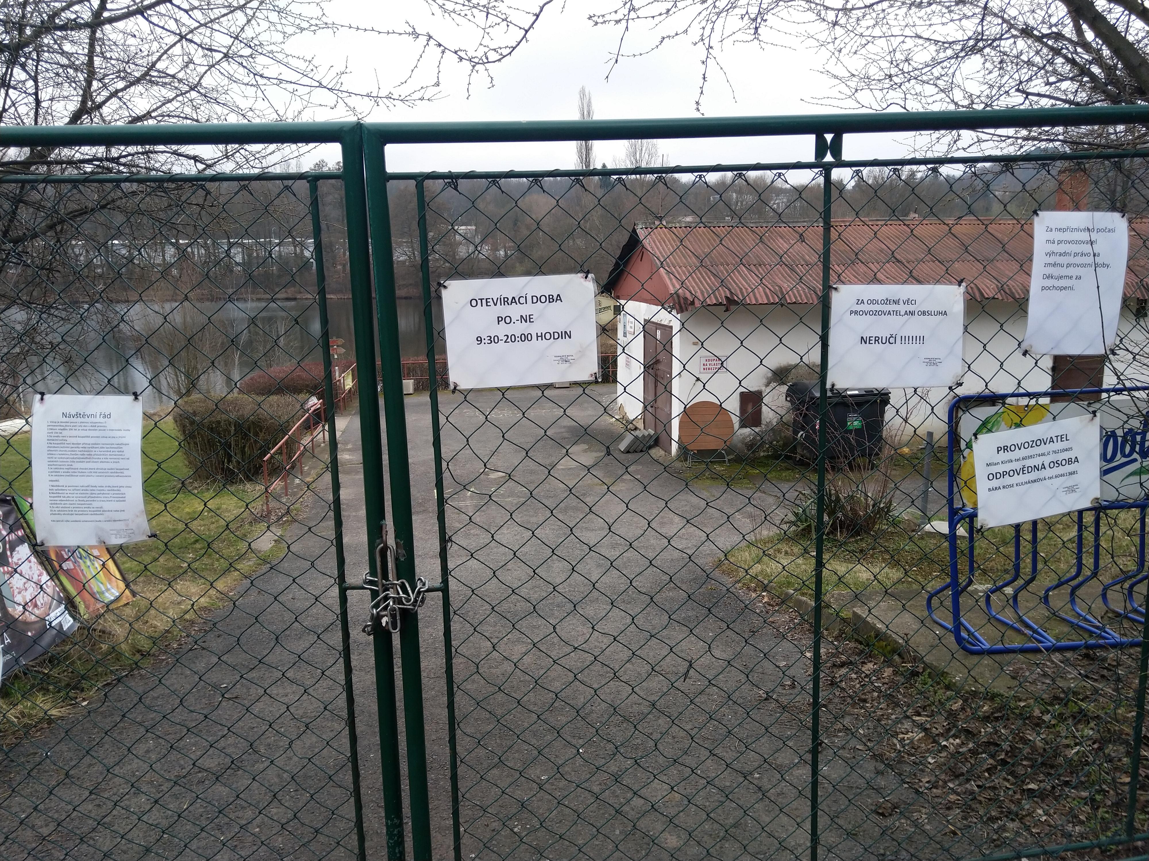 Přírodní koupaliště Motol foto 6