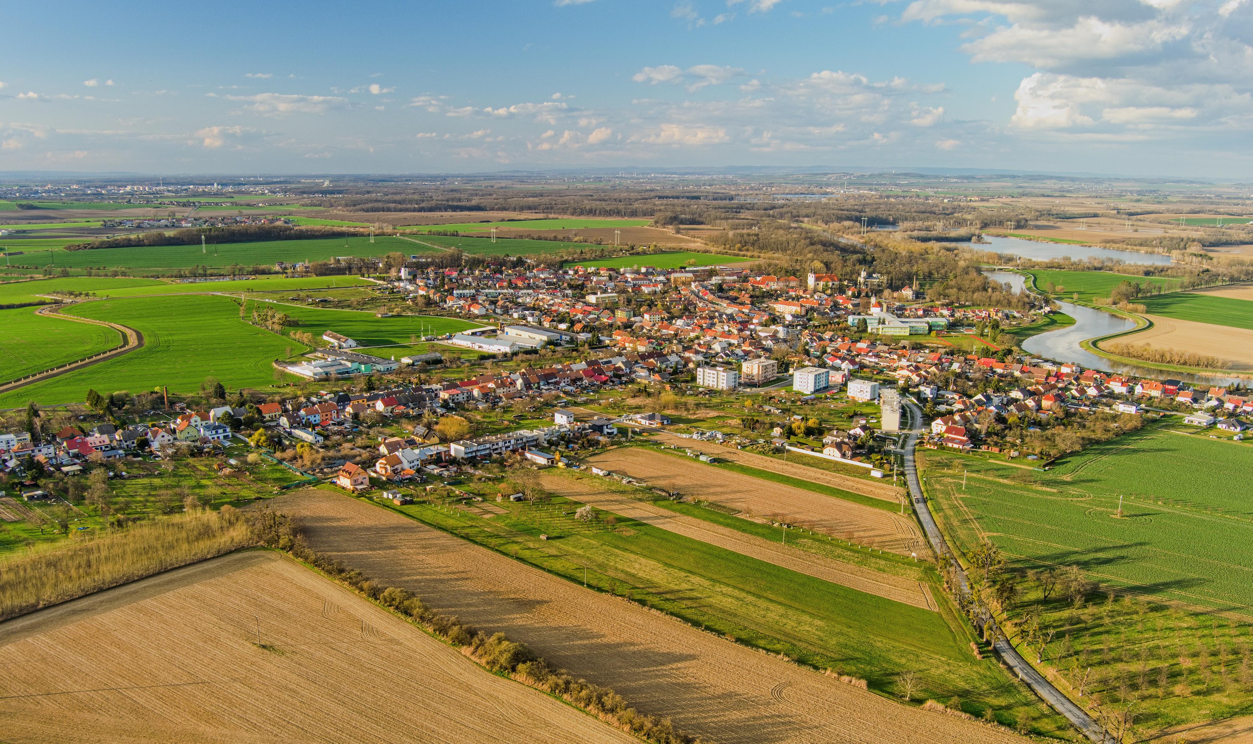 Kvasice - obecní úřad foto 3