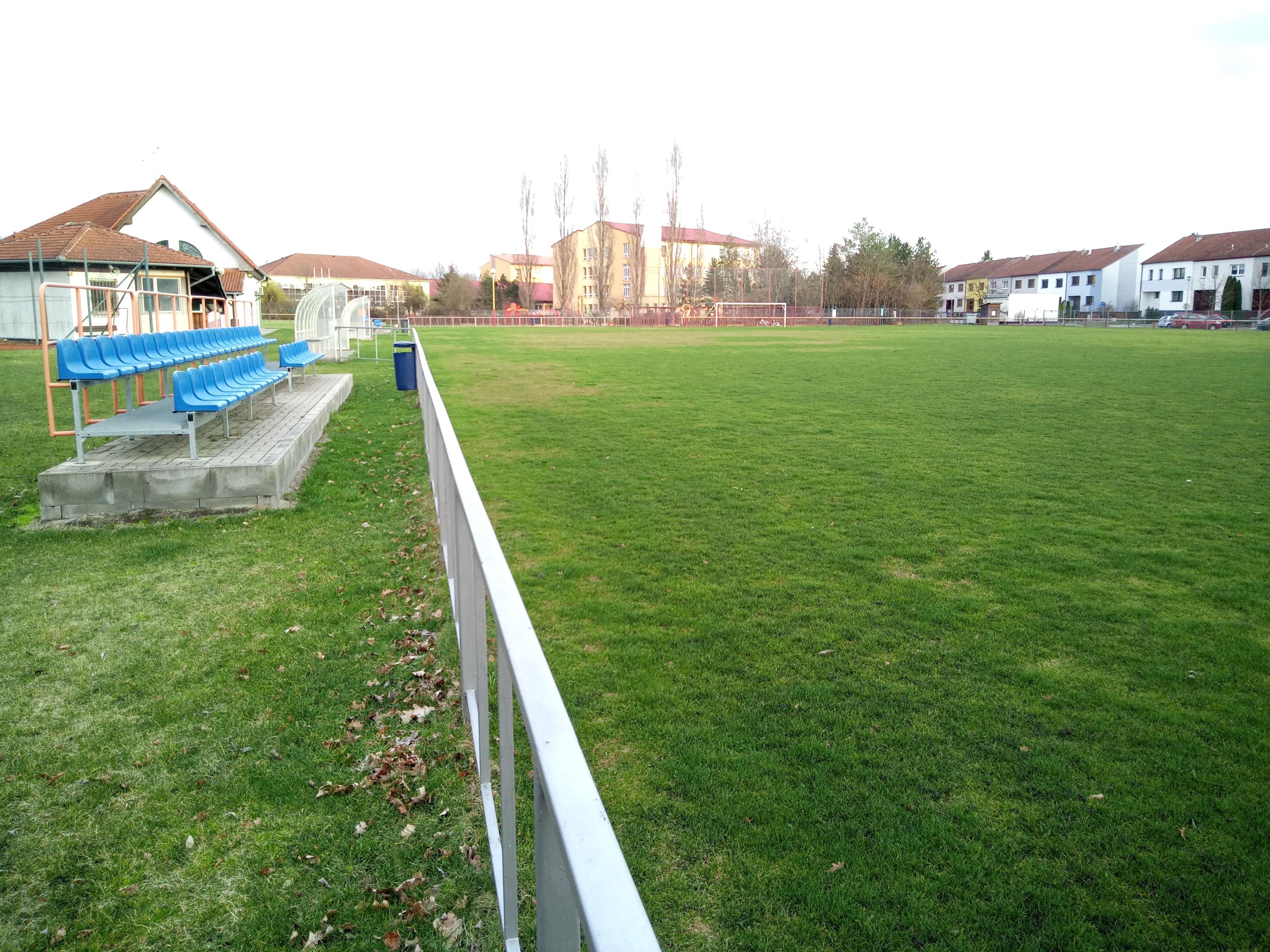 Fotbalové hřiště TJ Velké Bílovice foto 5