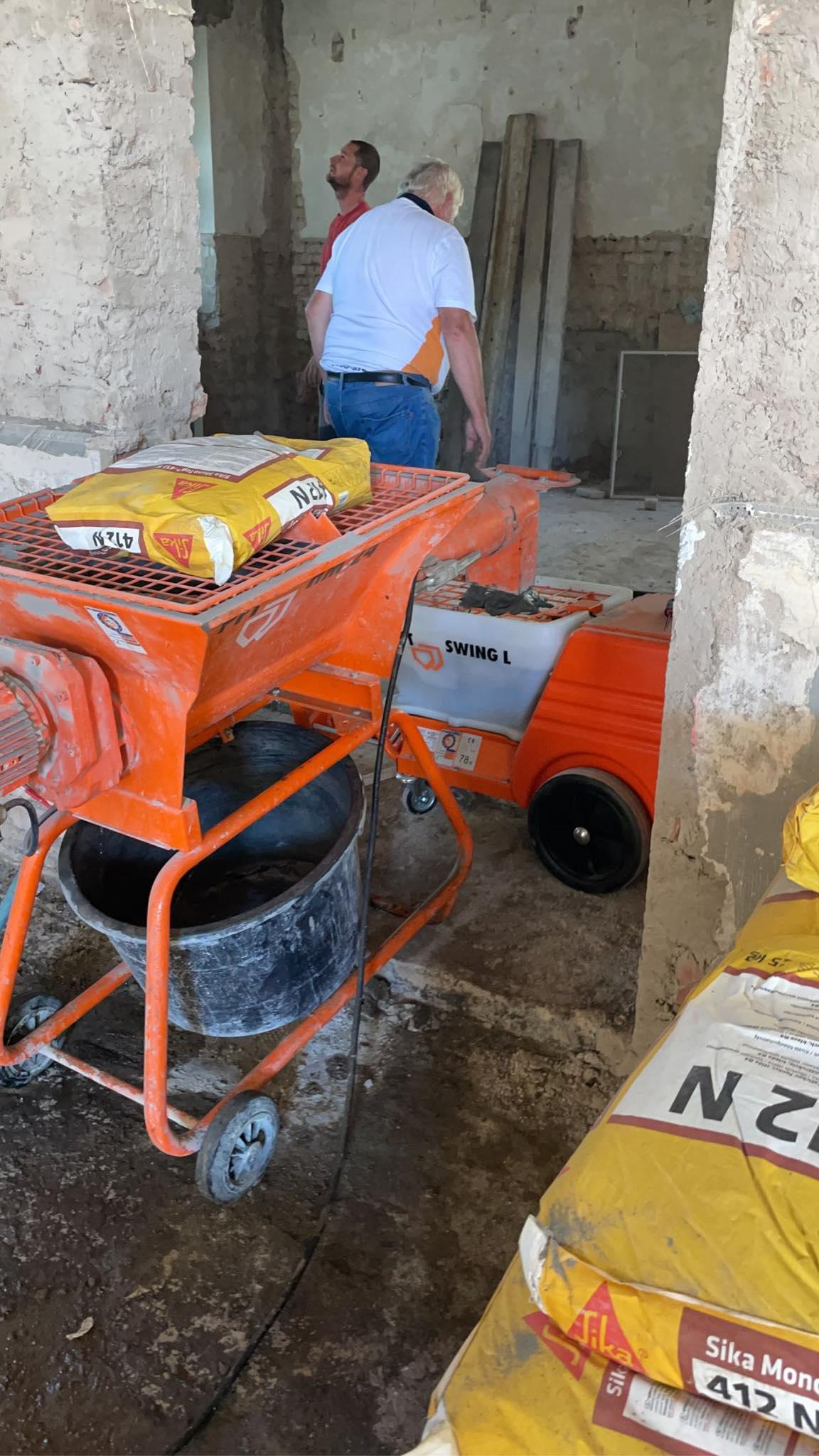 Firma Bareš - Prodej stavebních strojů foto 6