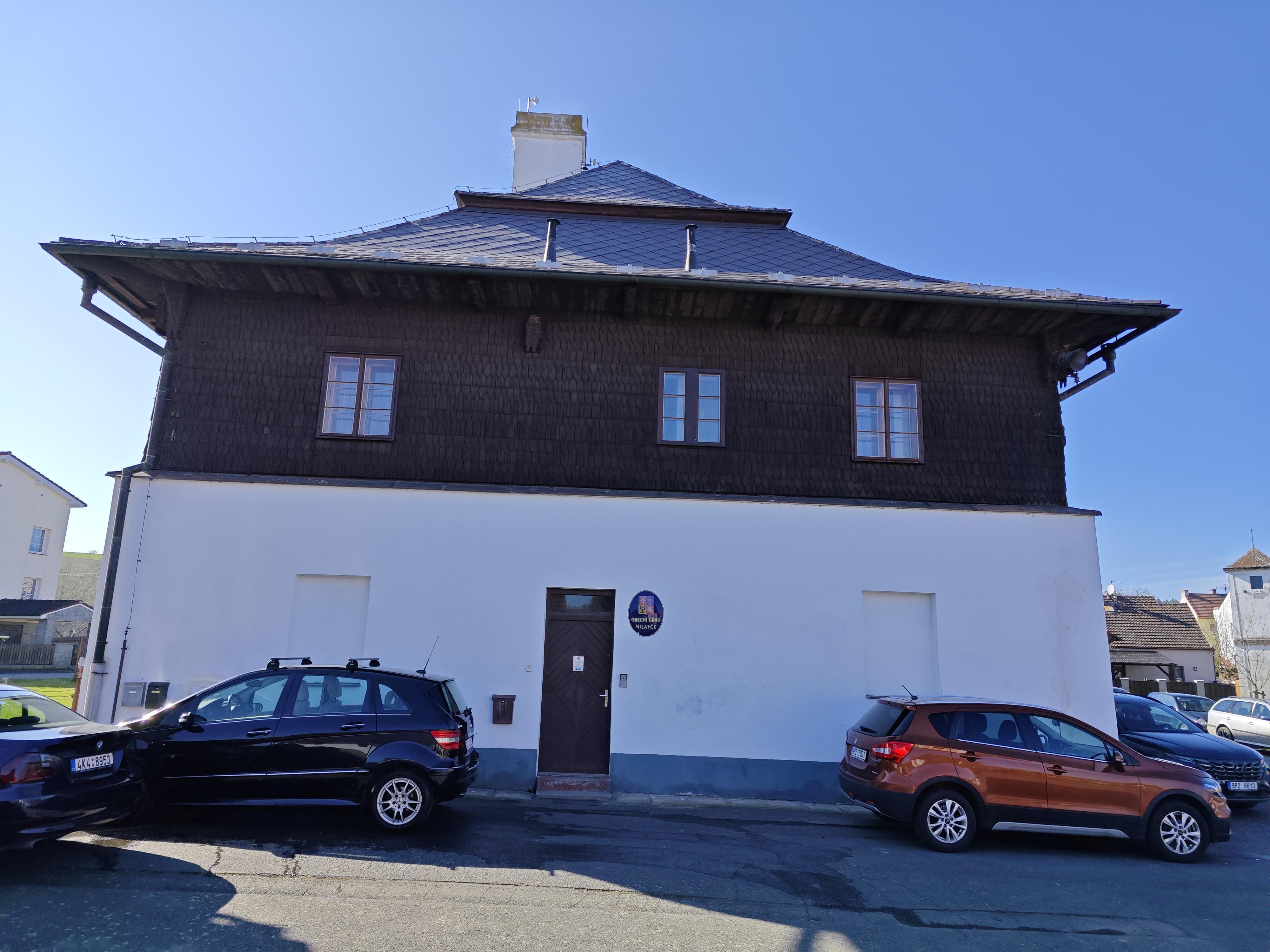 Milavče - obecní úřad foto 4
