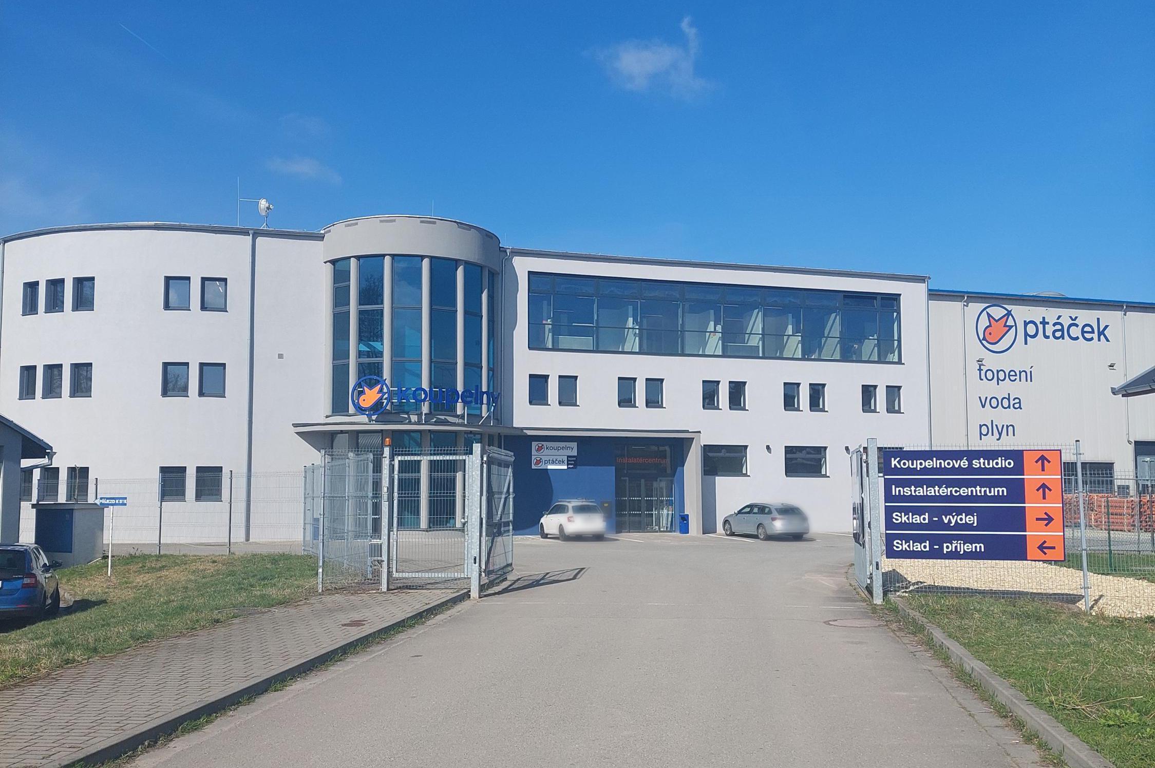 PTÁČEK: topení-voda-plyn