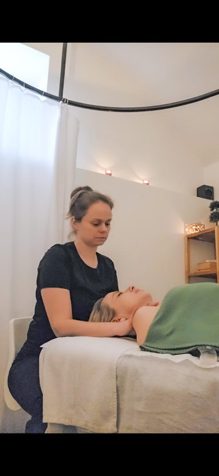 Healing Hands massage Liza foto 2