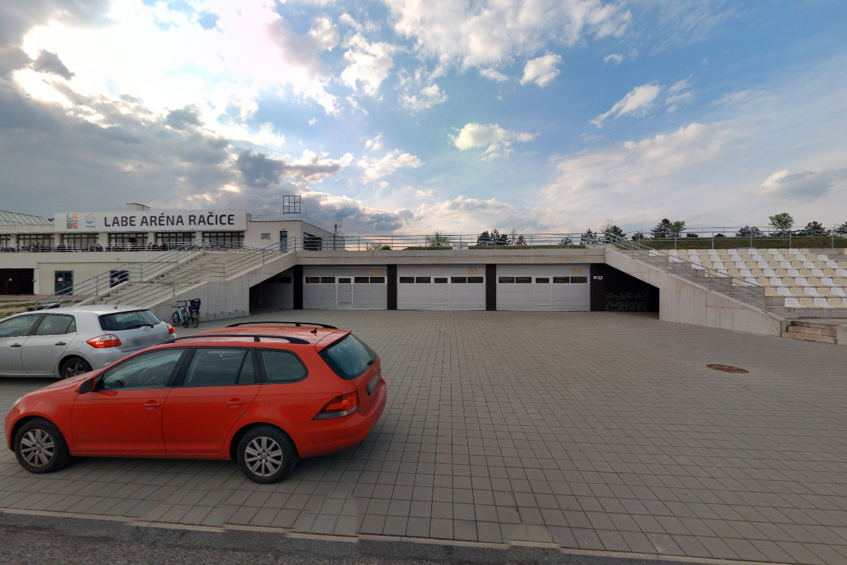 Nabíjecí stanice Restaurace Labe aréna Račice foto 2