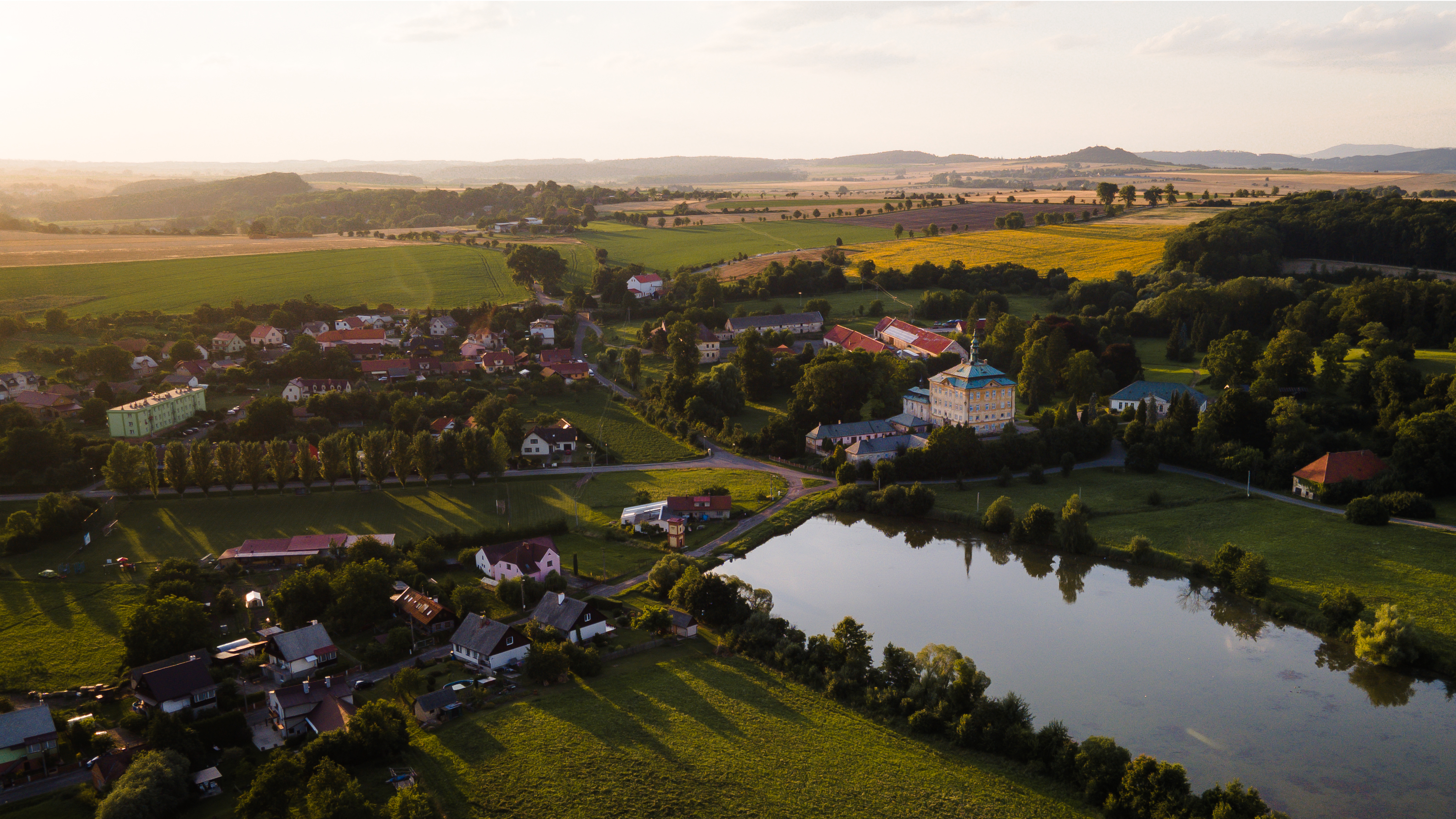 Zámek Jičíněves foto 5