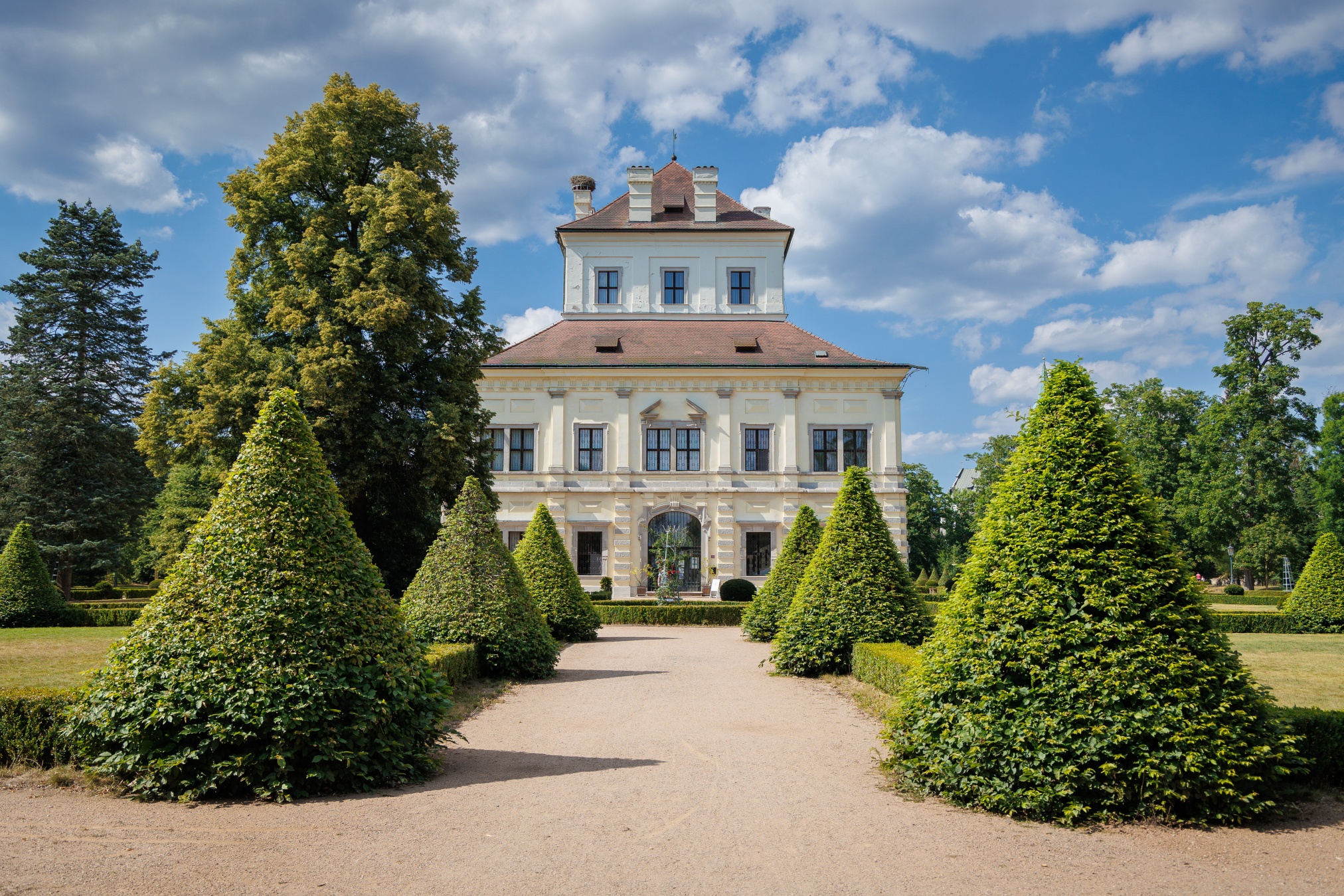 Letohrádek Ostrov foto 3