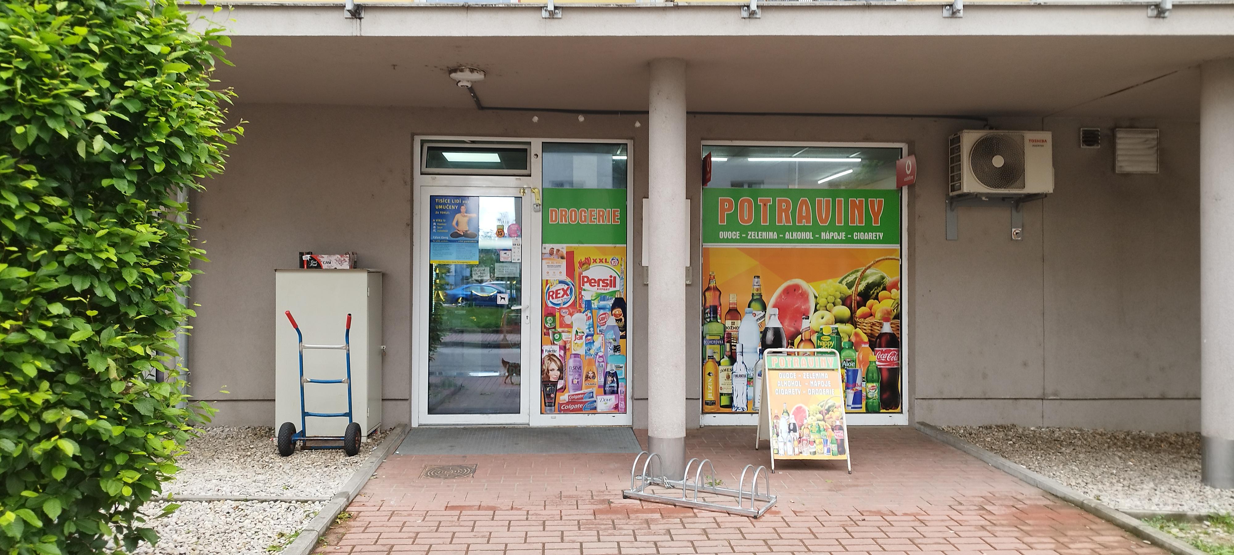 Potraviny - drogerie Jírovcova foto 2