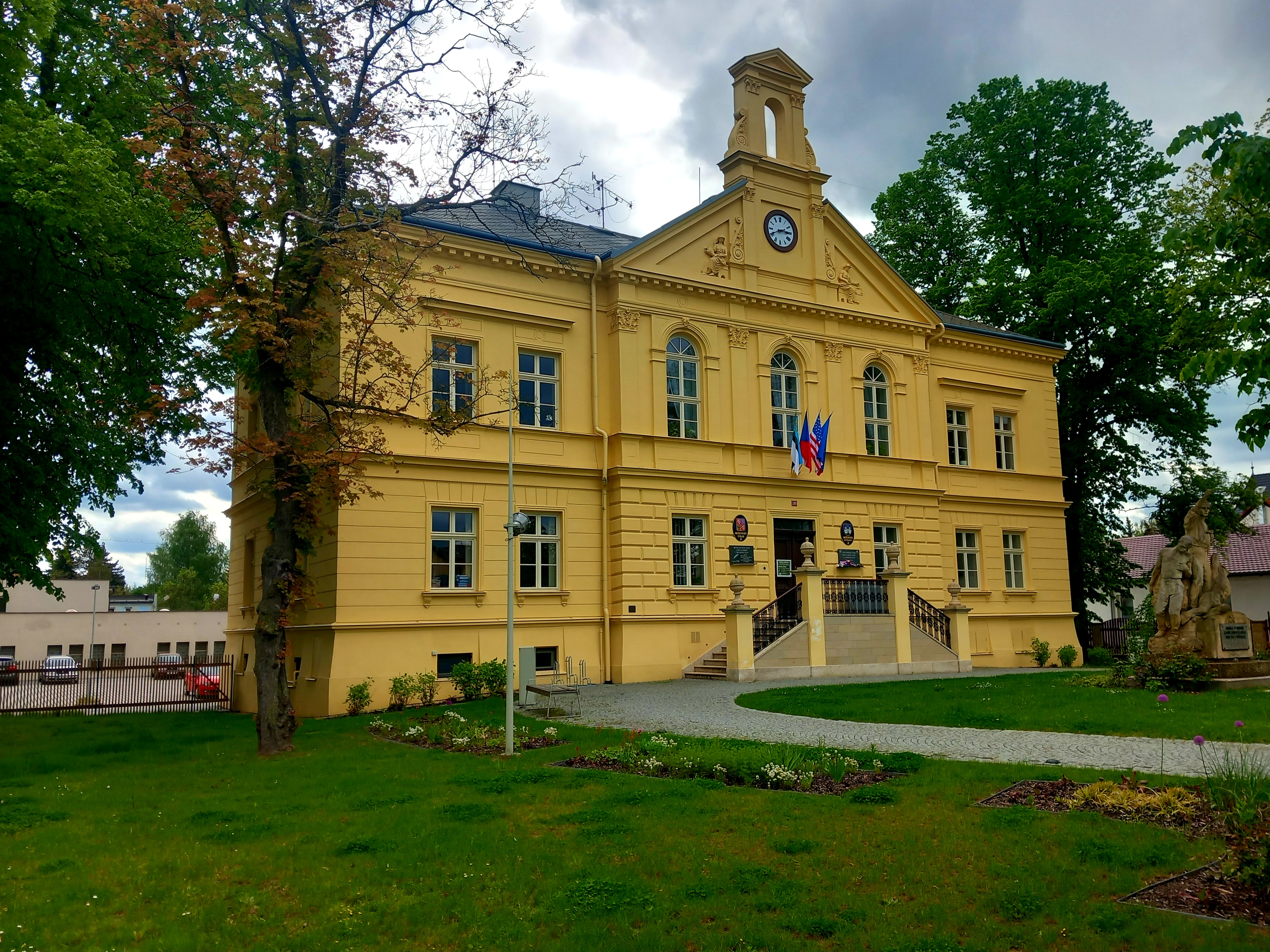 Nýřany - městský úřad foto 2