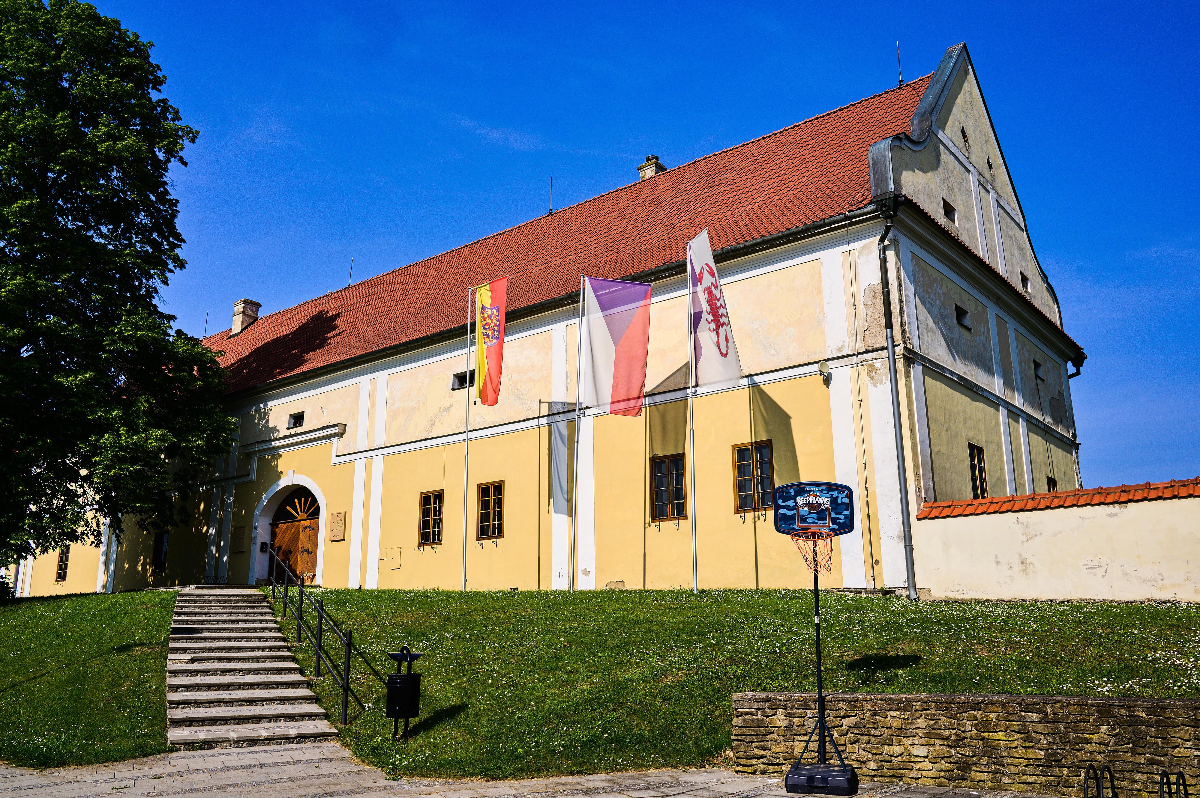 Slatinice - obecní úřad foto 6