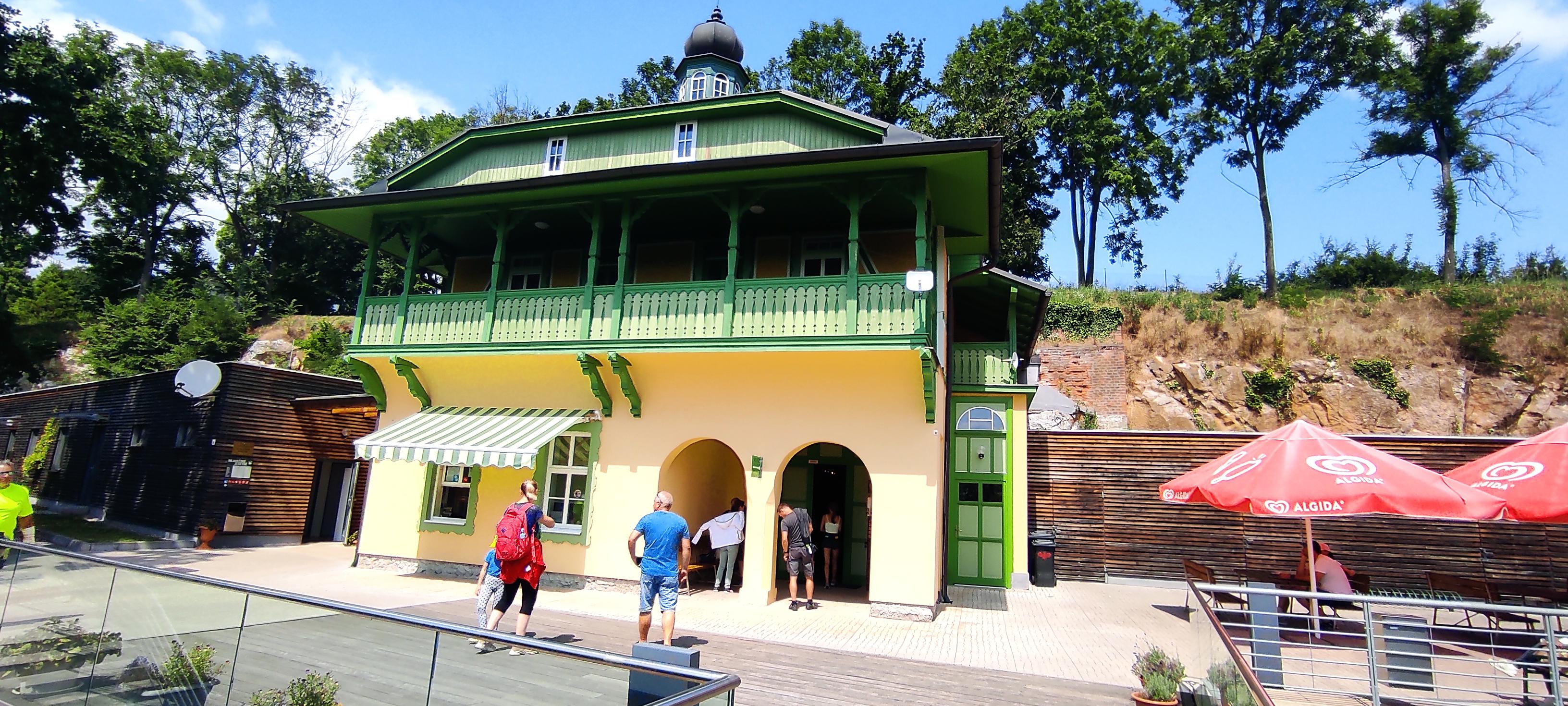 Mladečské jeskyně