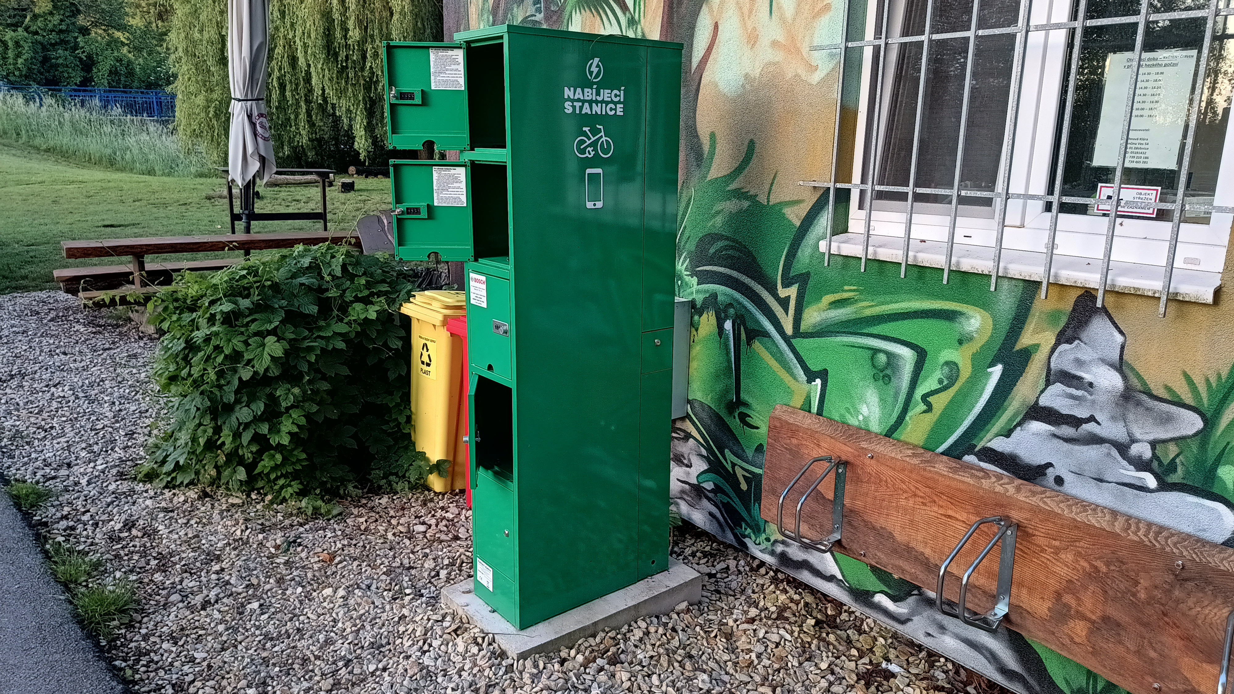 Nabíjecí zásuvka pro elektrokola foto 3