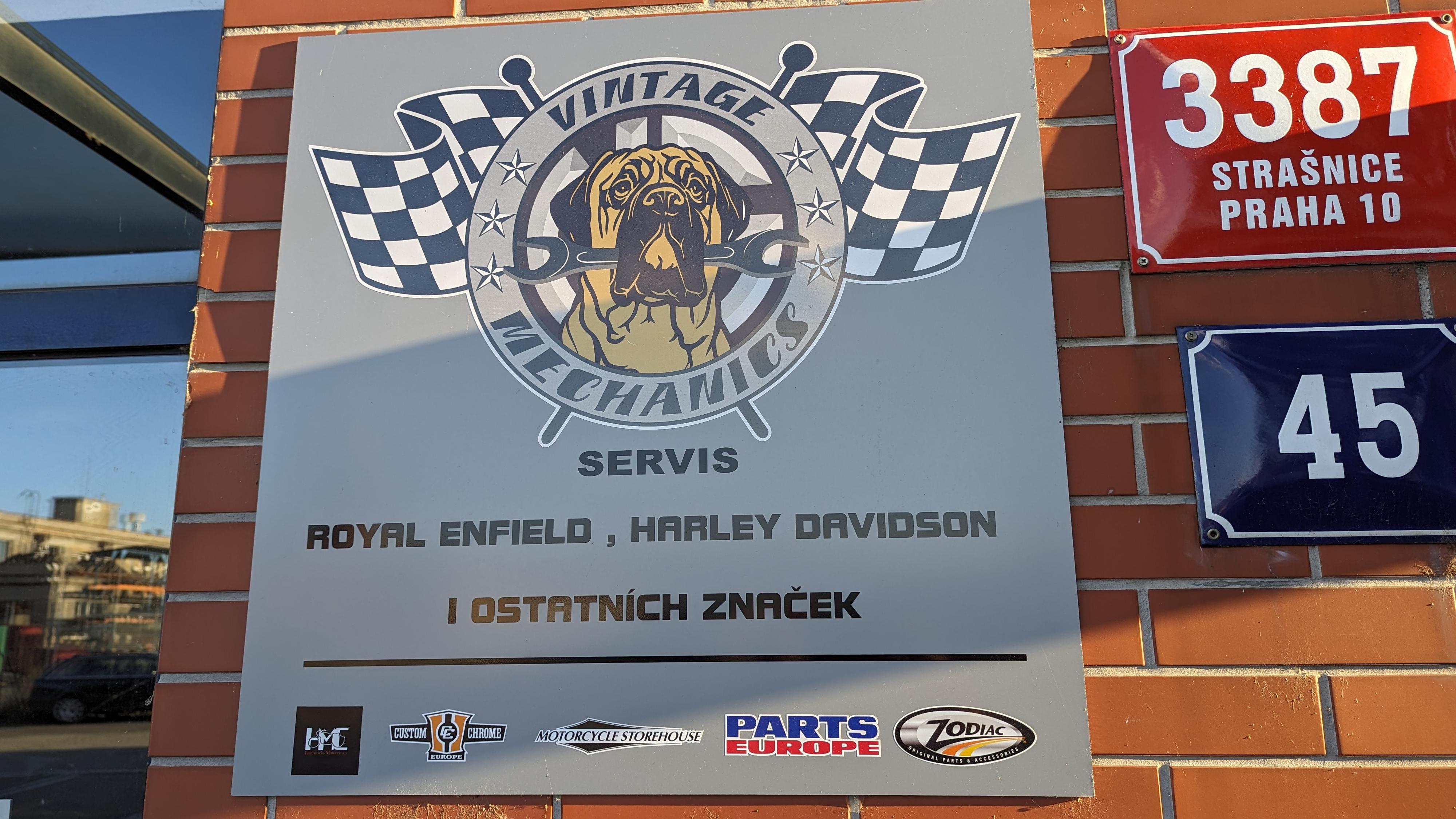 Royal Enfield Česká republika foto 2