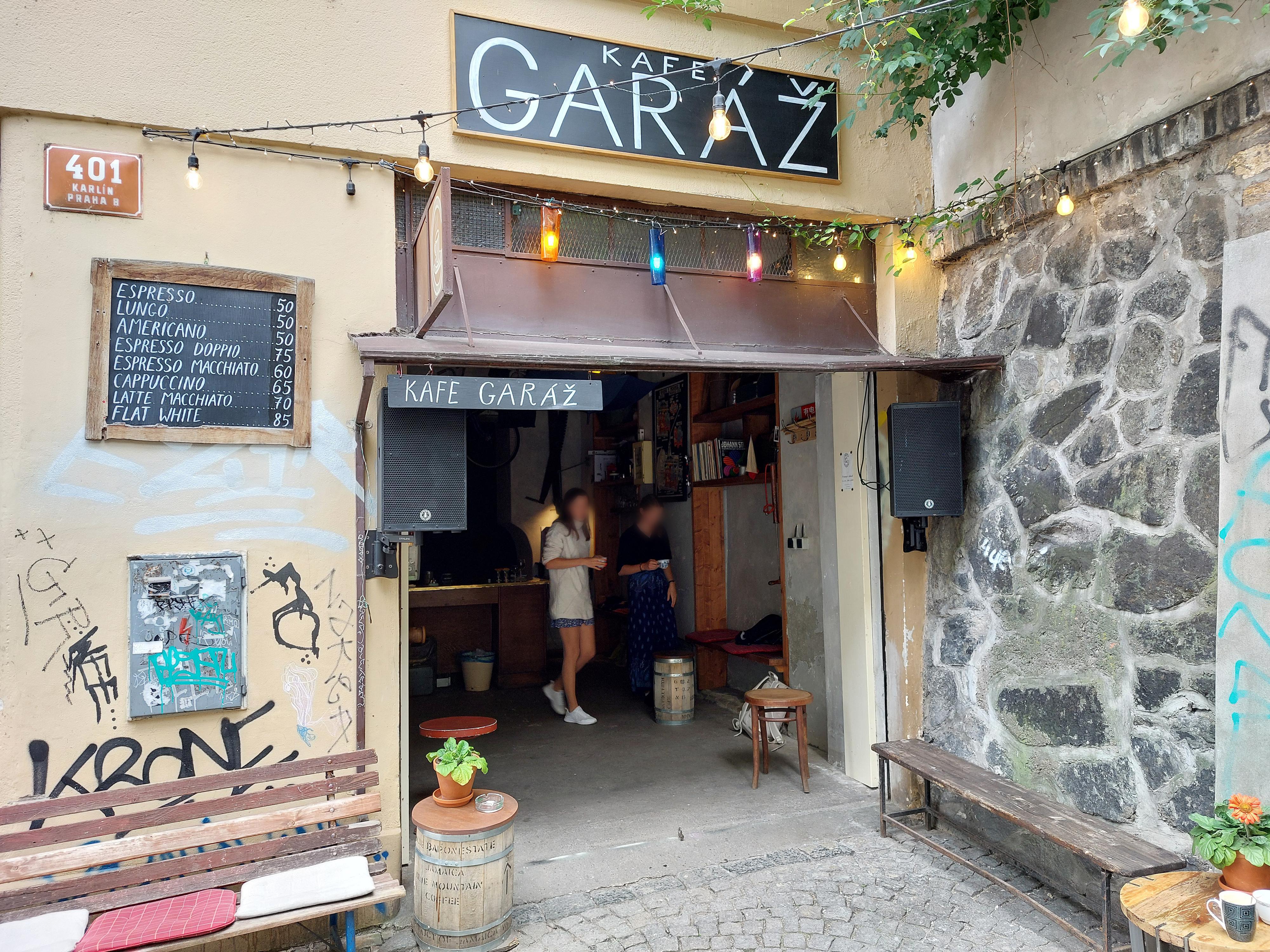 Kafé Garáž foto 2