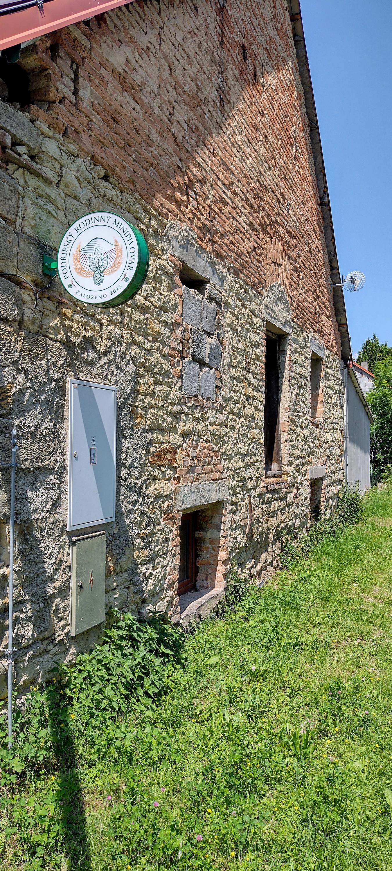 Podřipský rodinný minipivovar foto 2