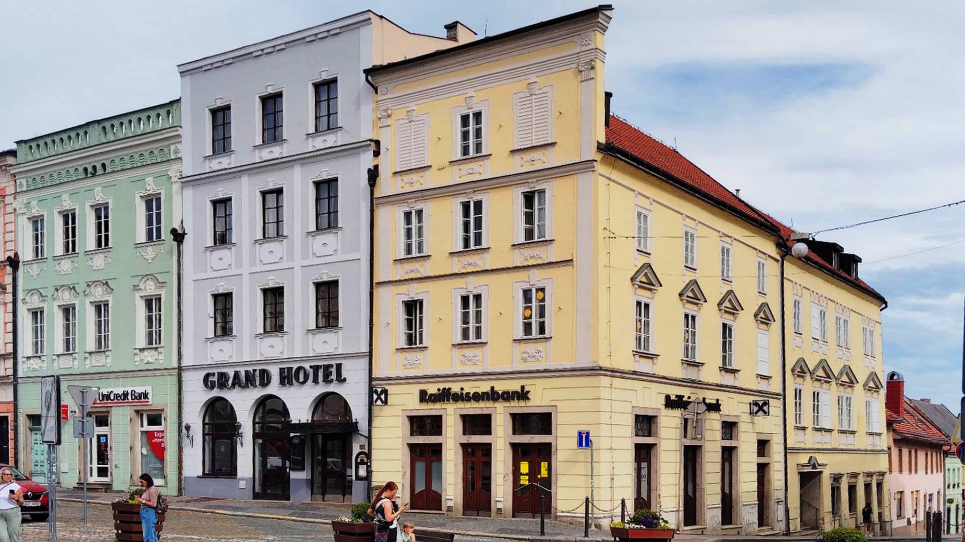 Raiffeisenbank - bankomat