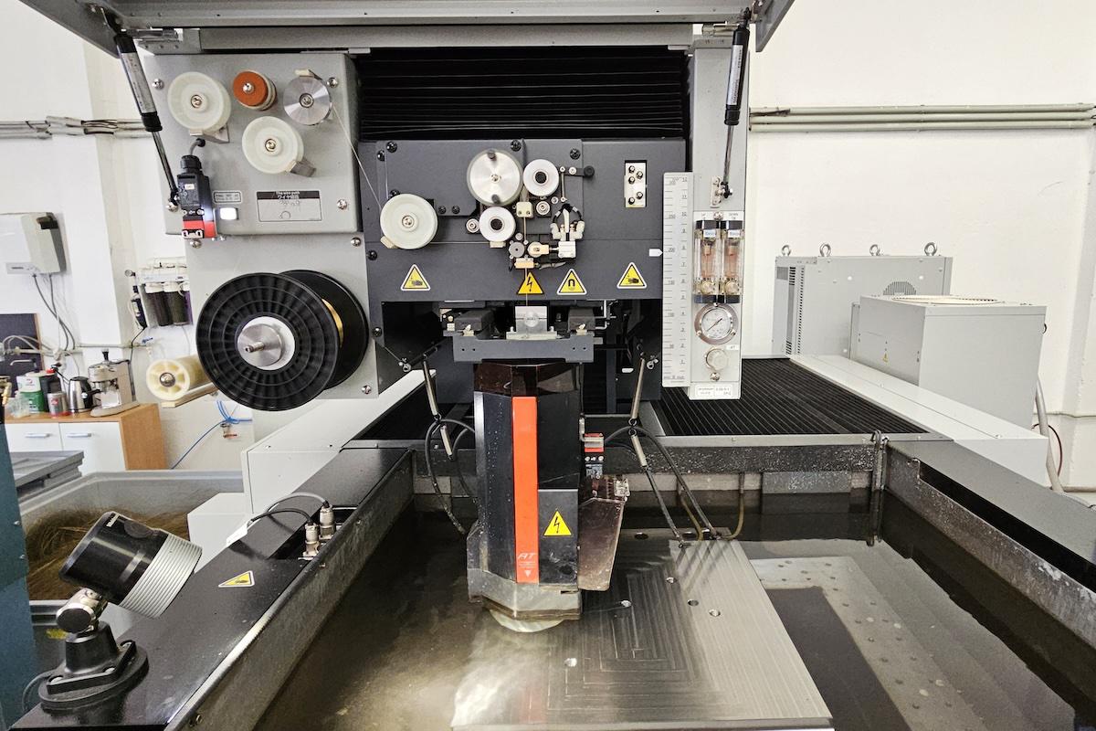 HOOP EDM s.r.o. foto 1