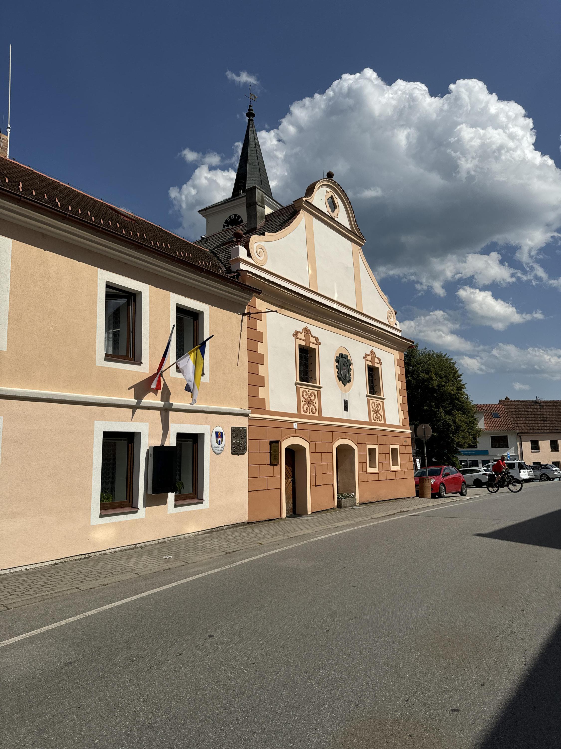 Velešín - městský úřad foto 5