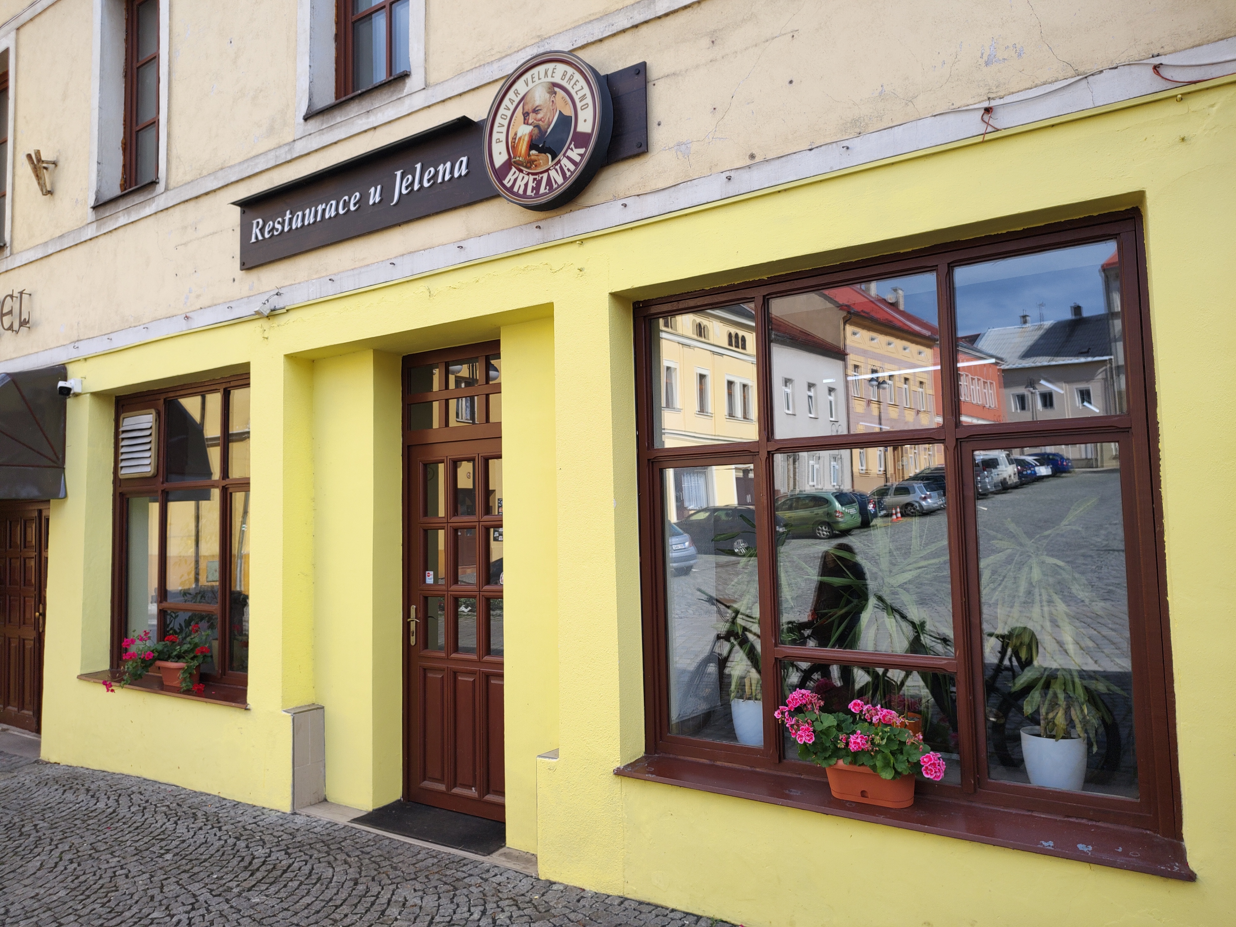 Restaurace U Jelena foto 1