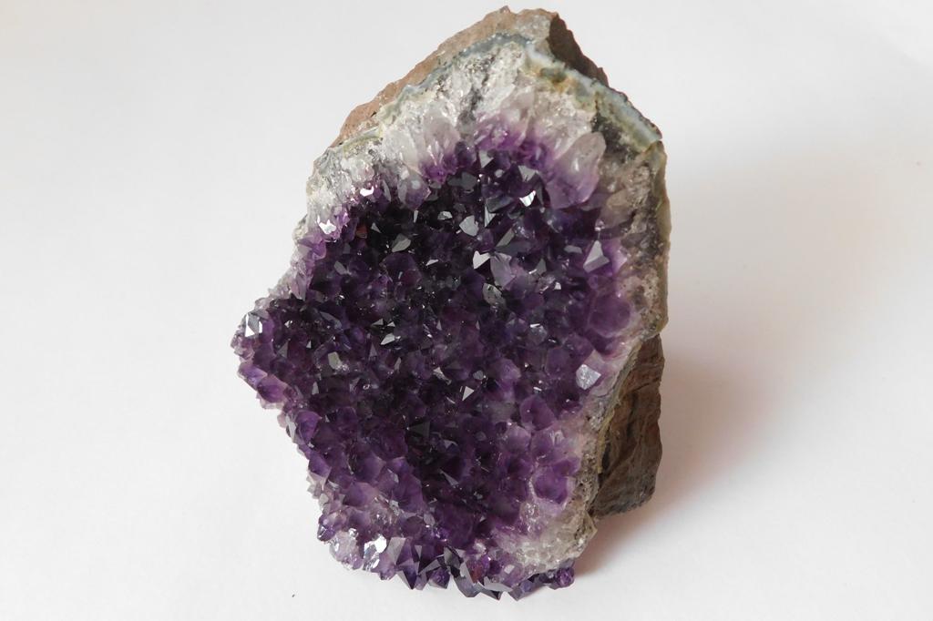 Ametystové drůzy z Uruguaye ochránci našeho spánku