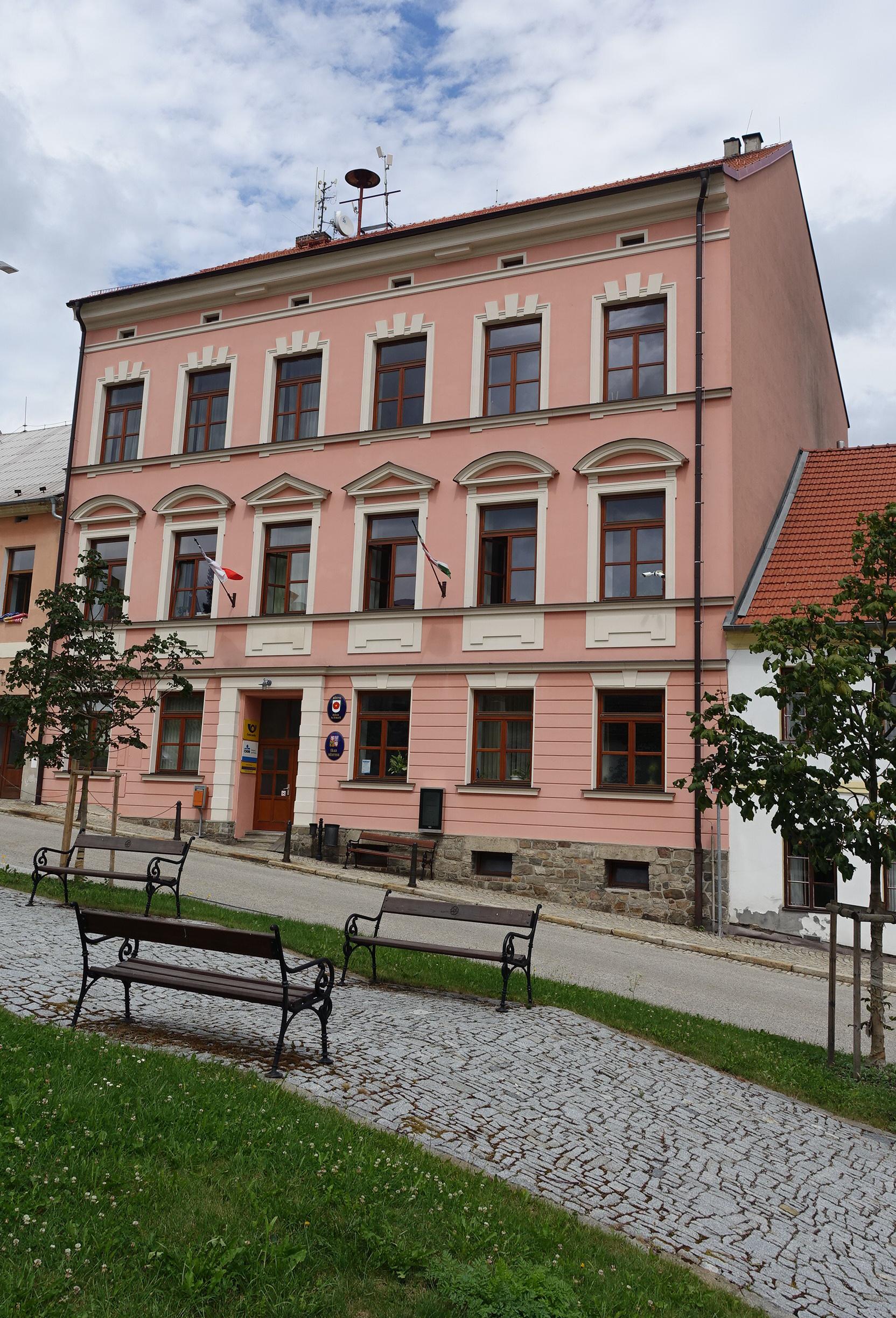 Hořice na Šumavě - úřad městyse foto 2