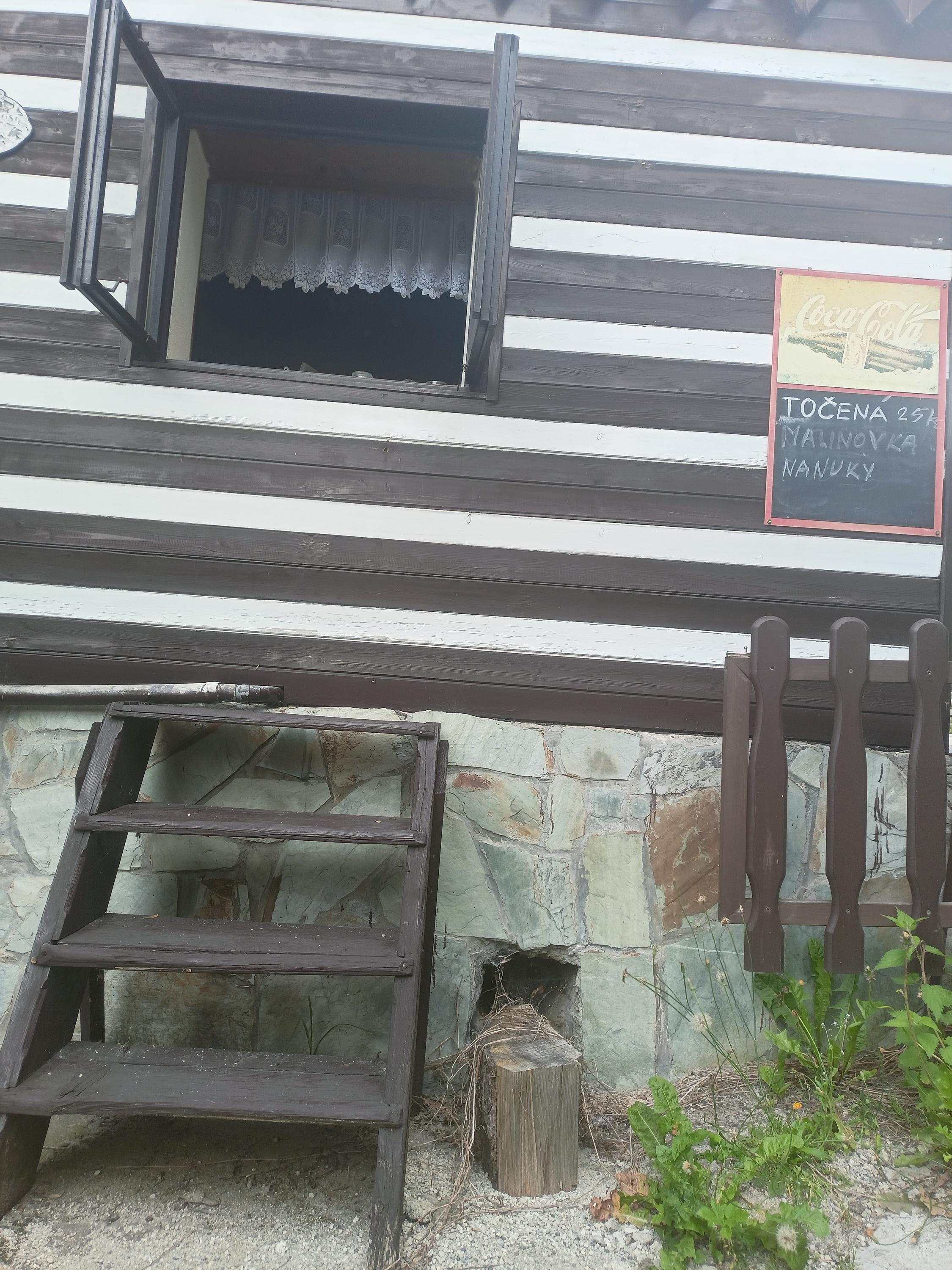 Občerstvení Popelnická foto 3