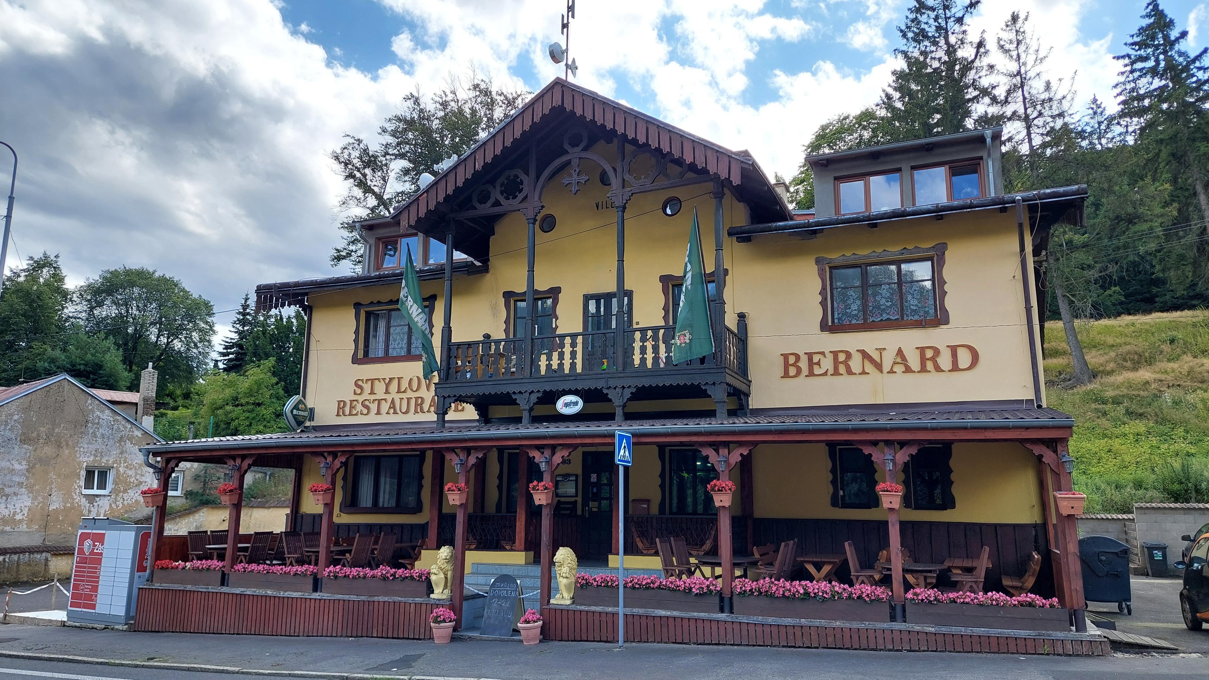 Stylová restaurace Bernard foto 4