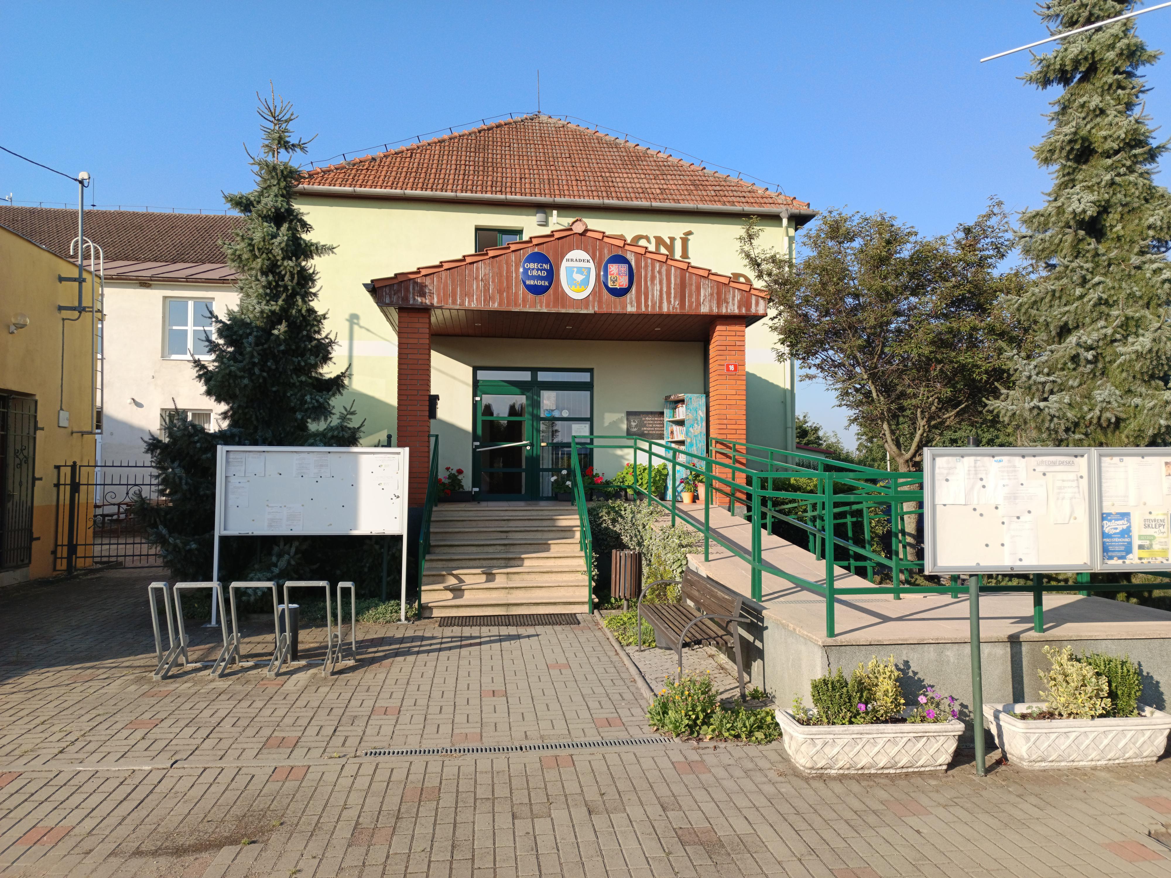 Hrádek - obecní úřad