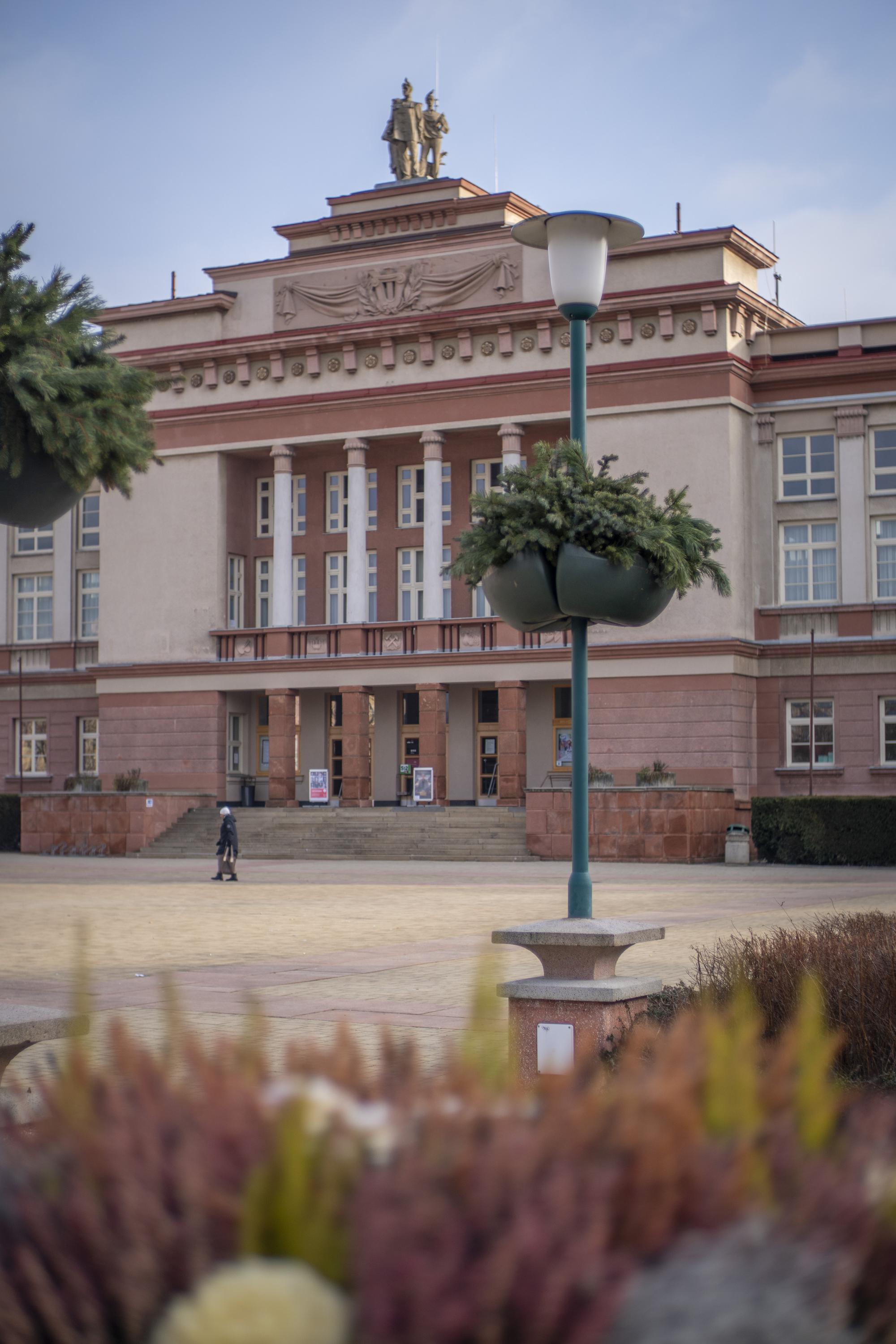 Město Ostrov foto 4