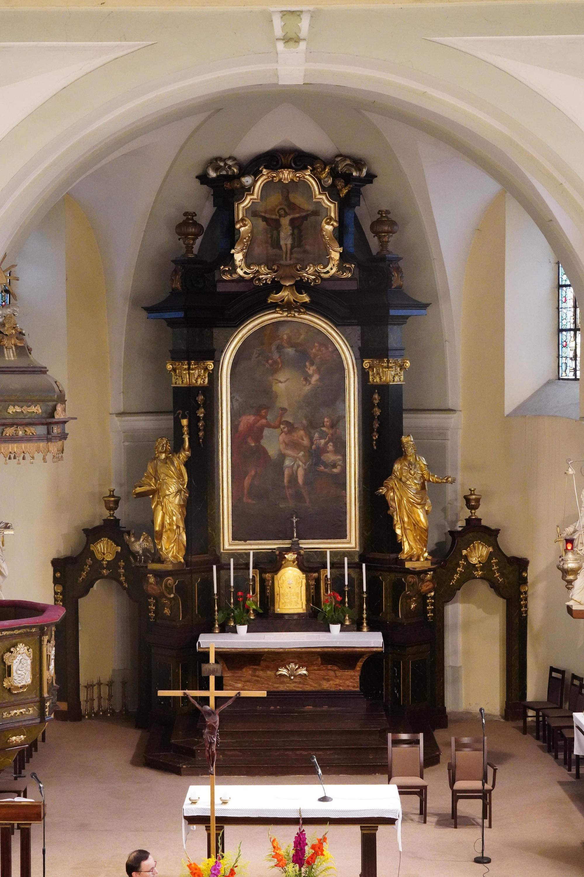 Kostel sv. Jana Křtitele foto 2