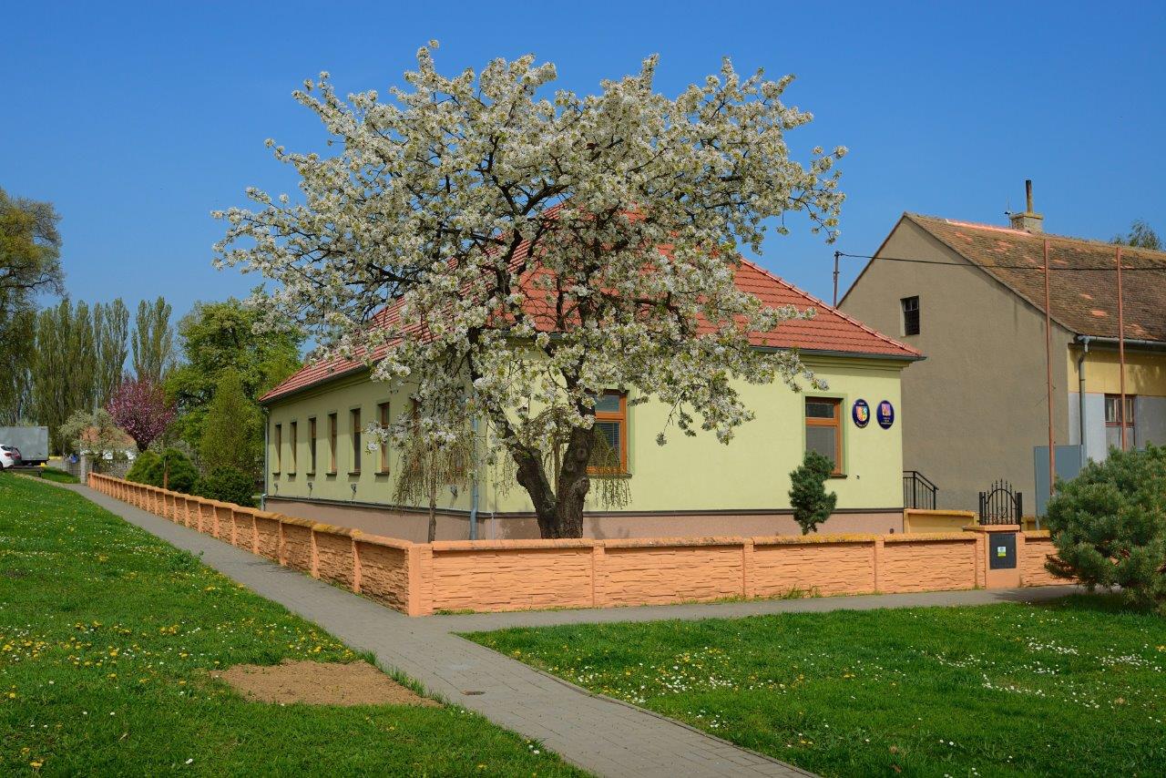 Dobřínsko - obecní úřad foto 5