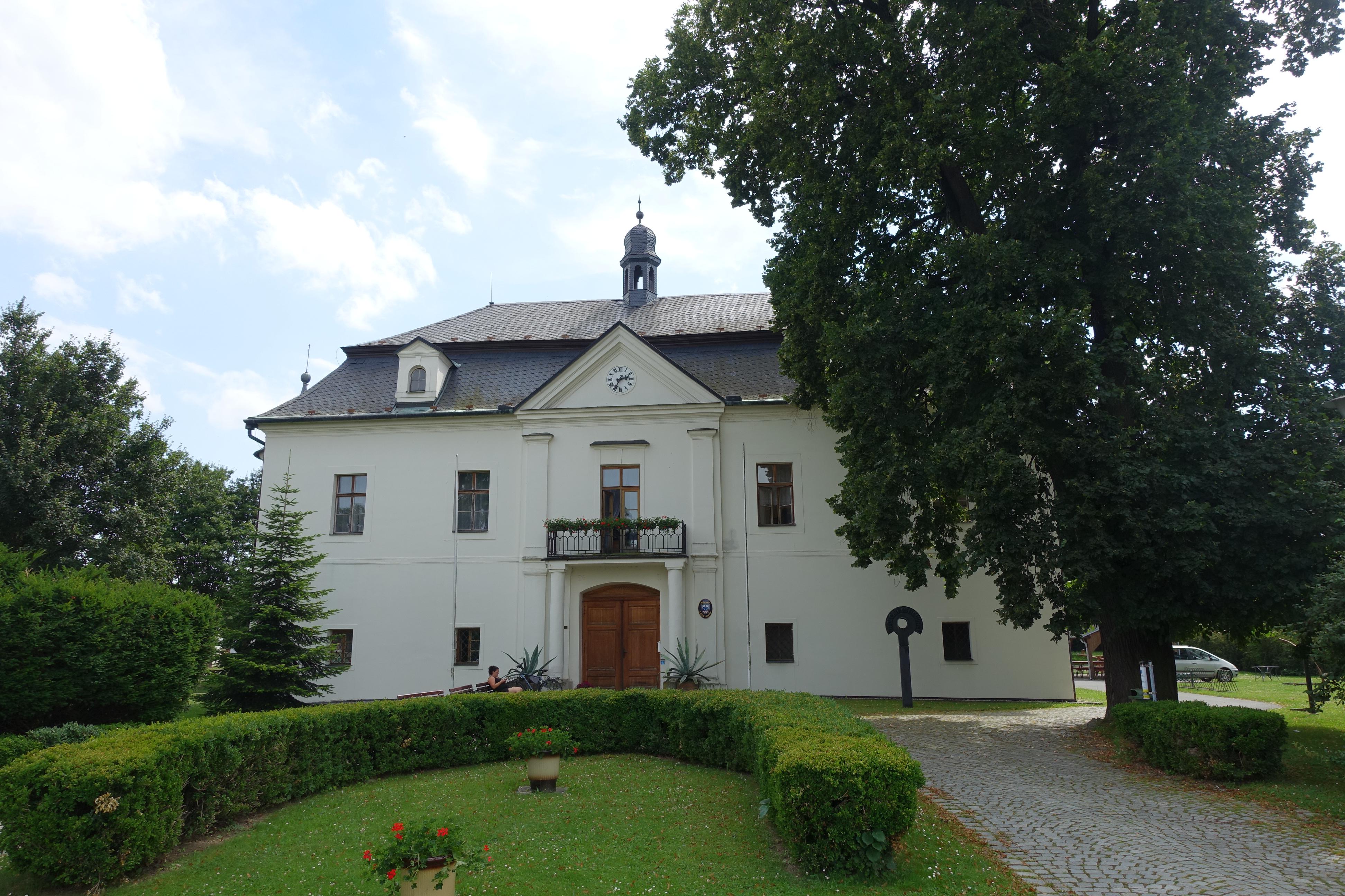Litultovice - úřad městyse foto 4