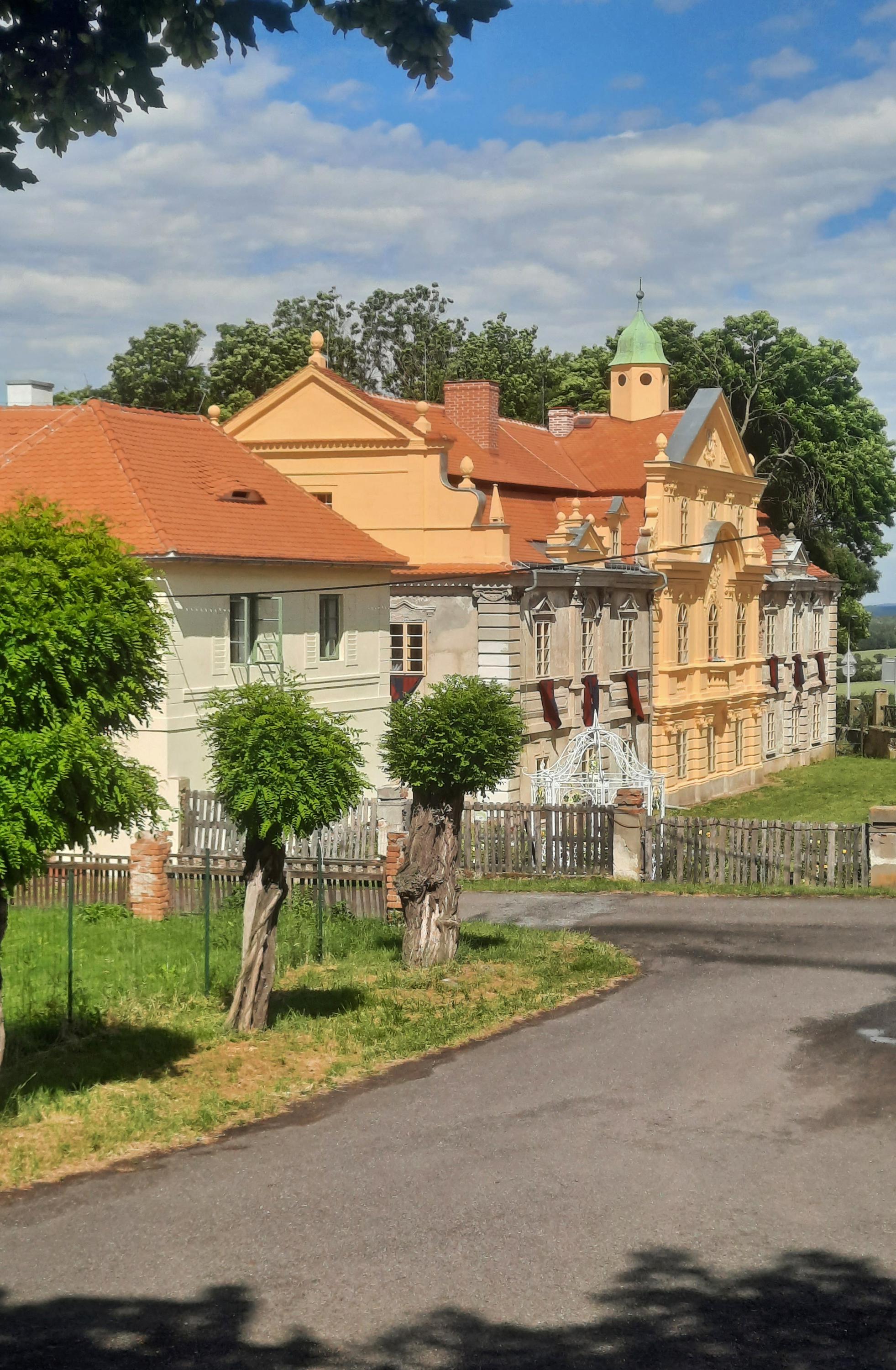 Zámek Poláky foto 3